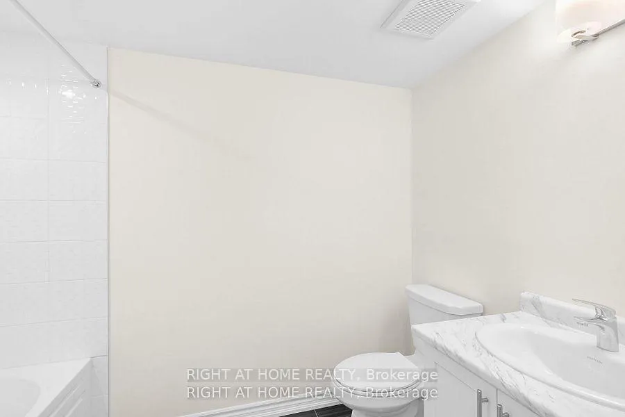 Photo 19 of 13 Gothenburg Lane, Markham, Angus Glen — HOMEH