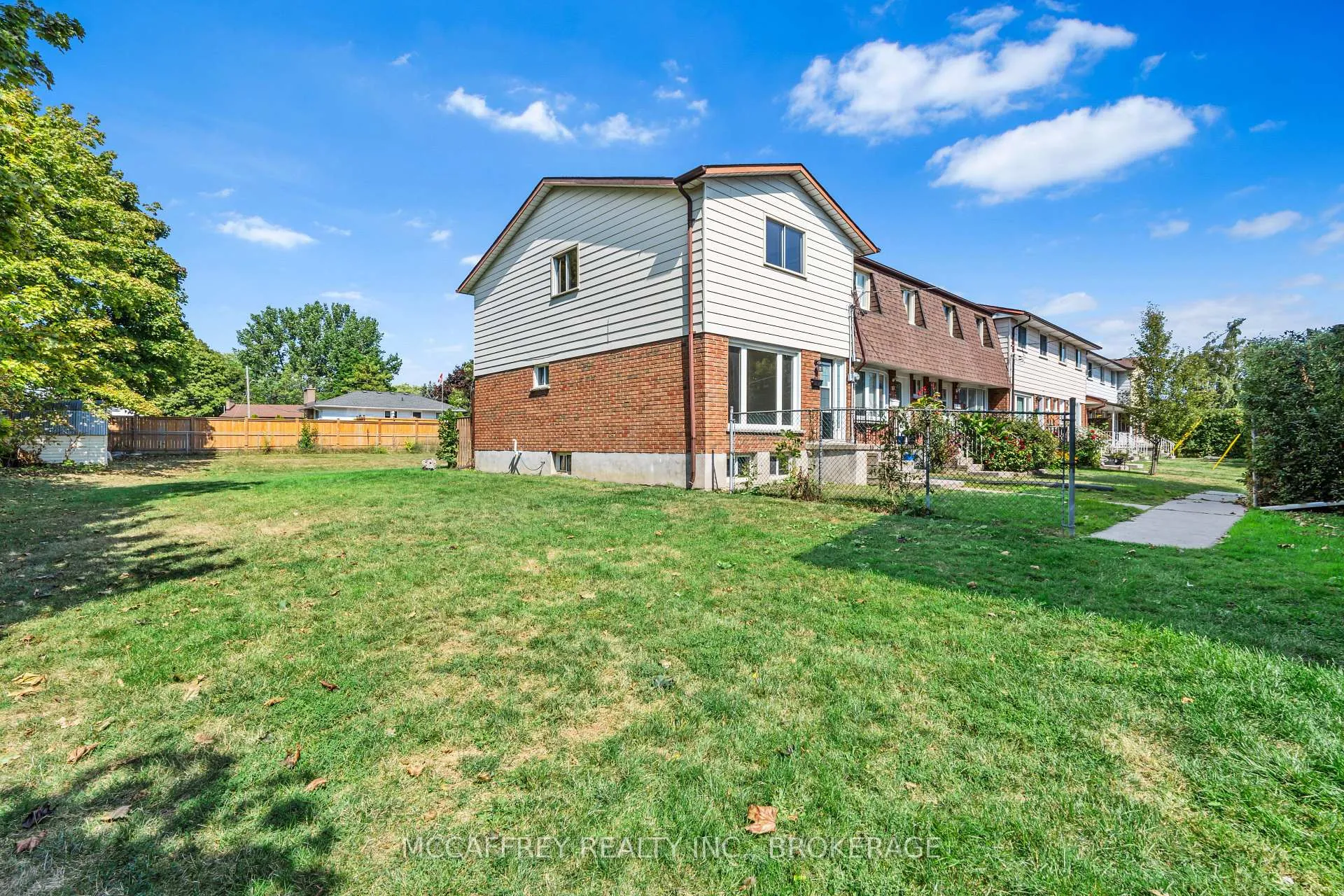 Photo 2 of Unit 9, 26 Addington Street, Loyalist, Amherstview — HOMEH