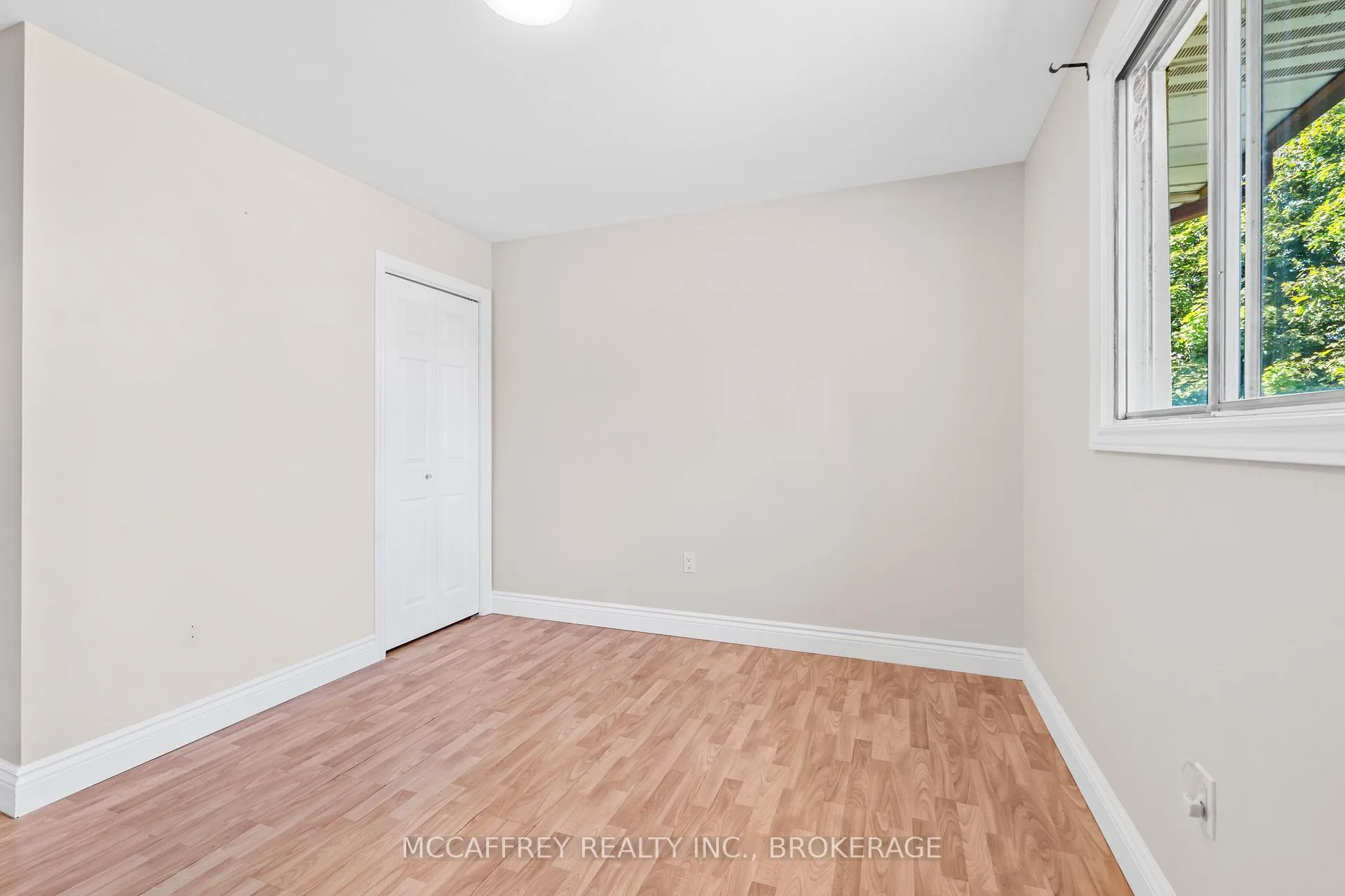Photo 24 of Unit 9, 26 Addington Street, Loyalist, Amherstview — HOMEH