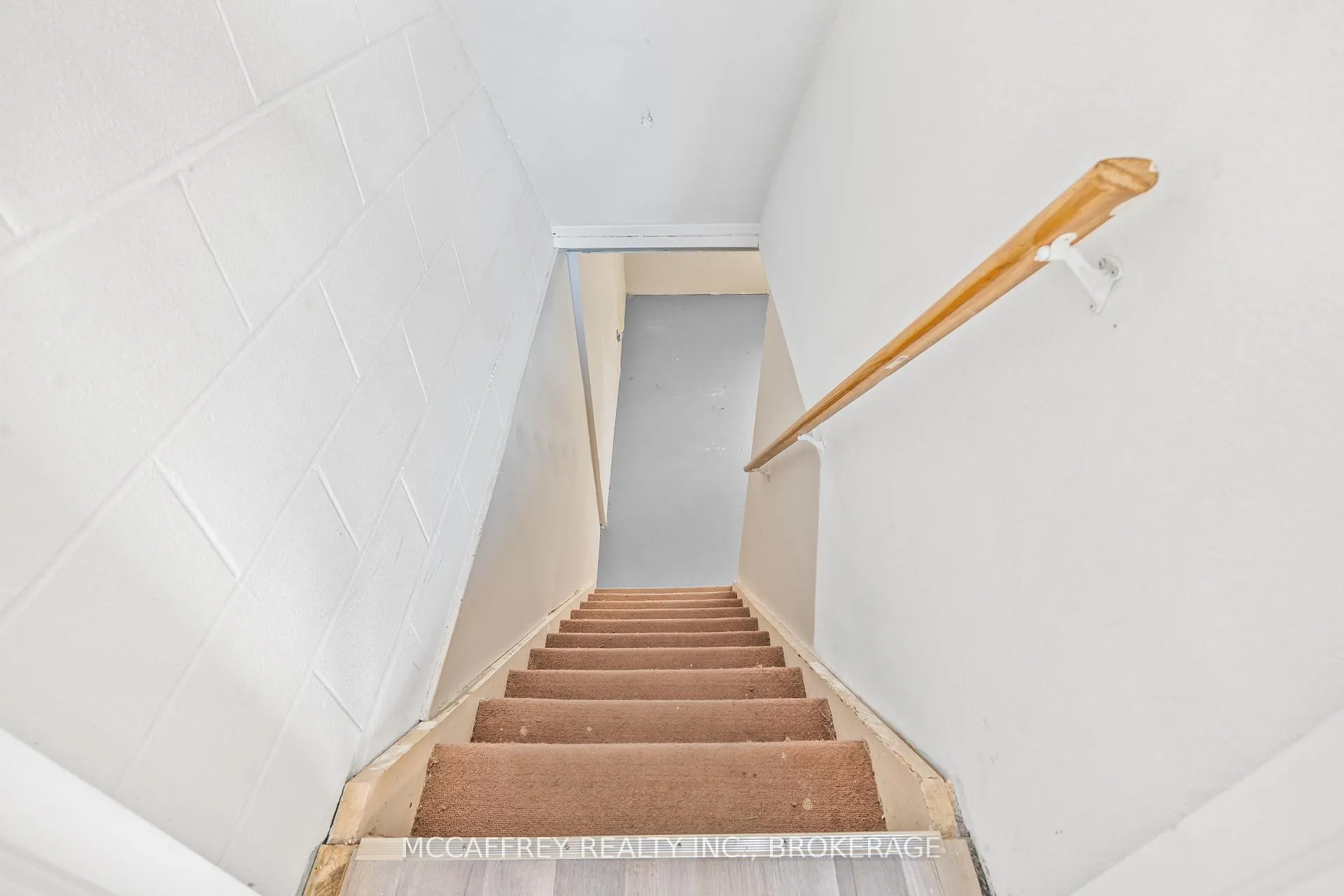Photo 26 of Unit 9, 26 Addington Street, Loyalist, Amherstview — HOMEH