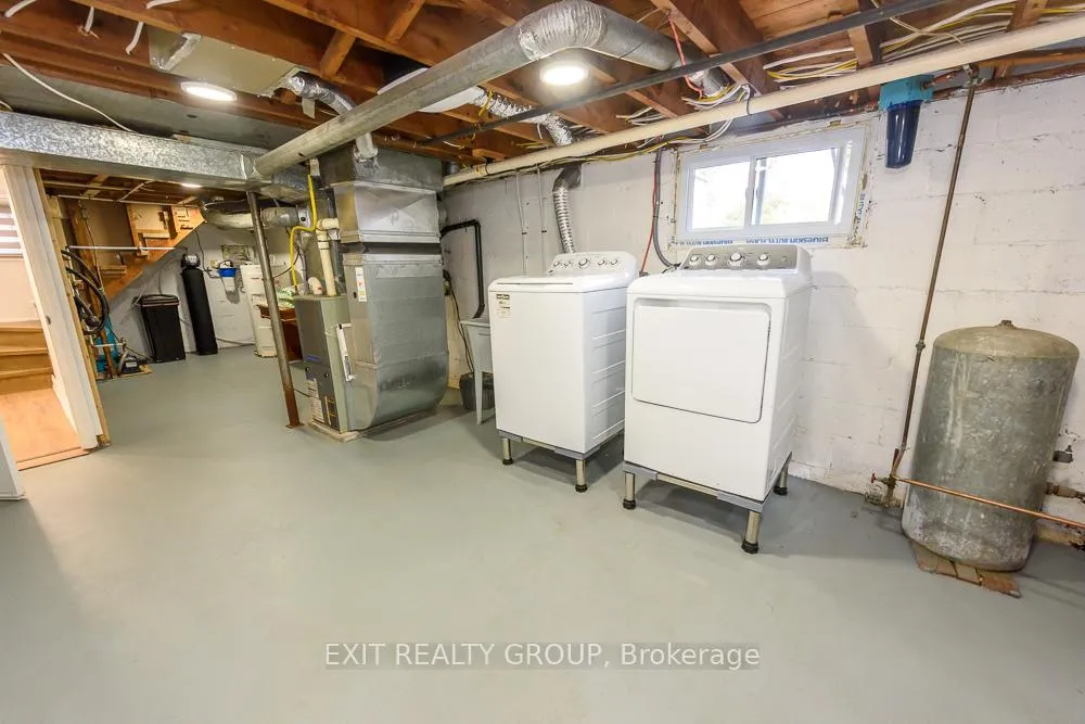 Photo 21 of 250 Ashley Street, Belleville, Thurlow Ward — HOMEH
