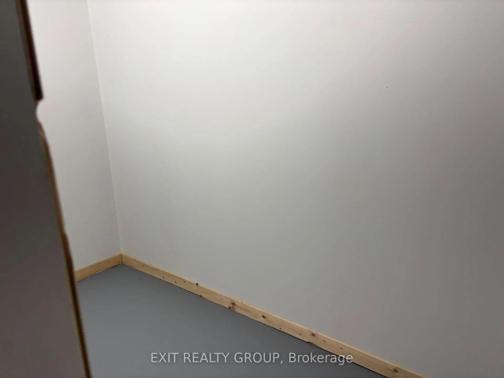 Photo 23 of 250 Ashley Street, Belleville, Thurlow Ward — HOMEH
