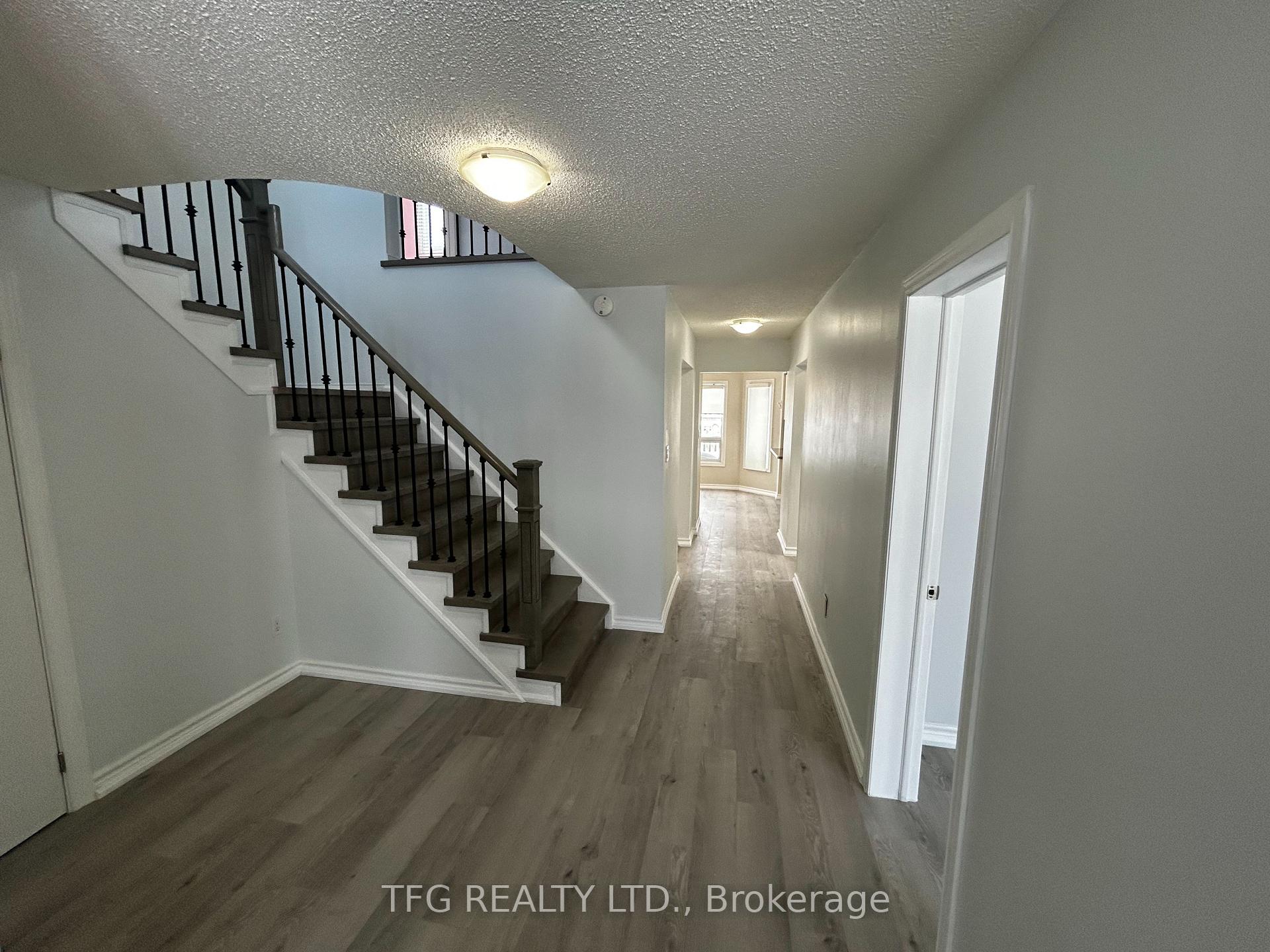 Photo 2 of Unit Main, 48 Sandringham Drive, Clarington, Courtice — HOMEH
