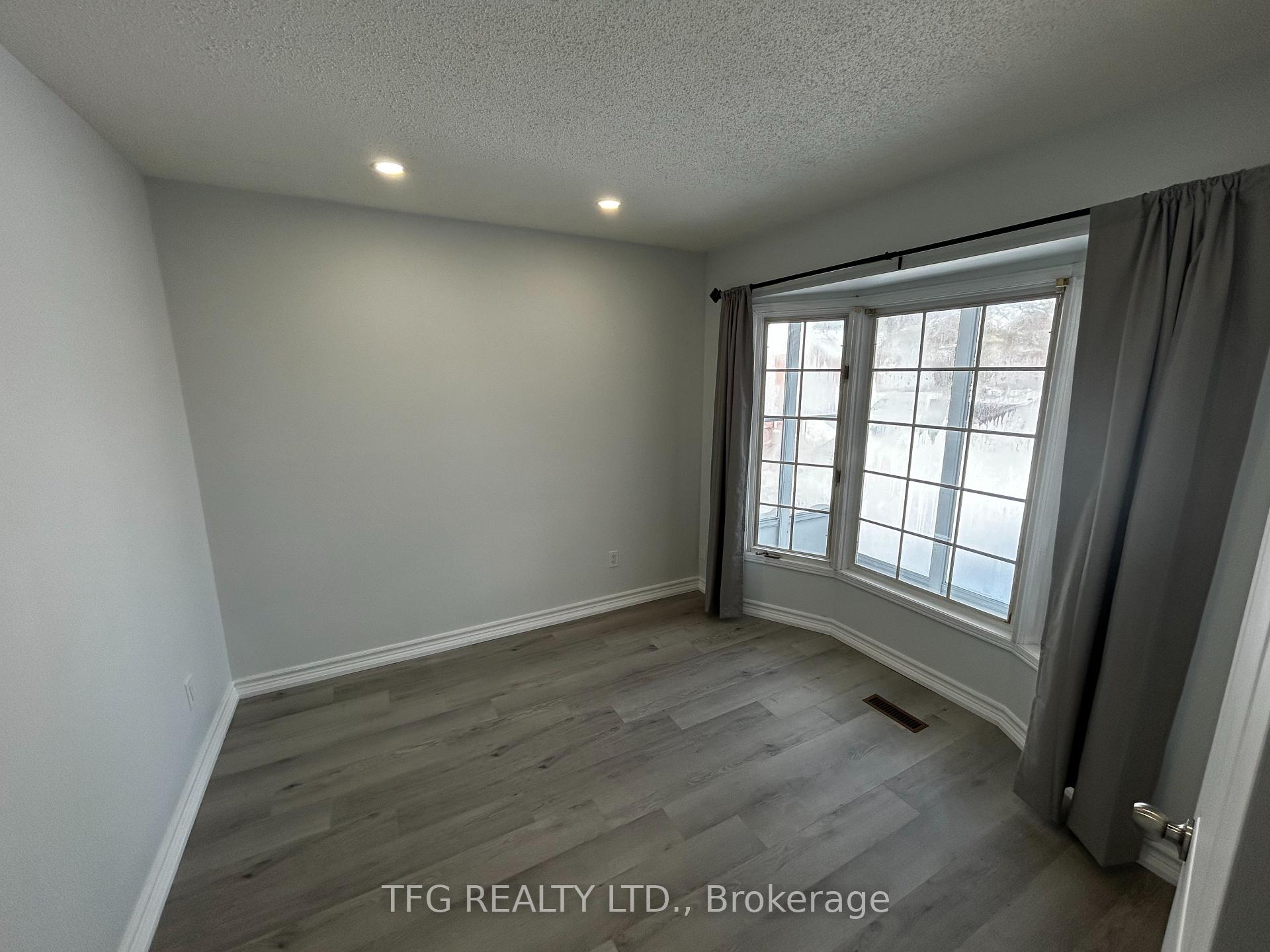 Photo 3 of Unit Main, 48 Sandringham Drive, Clarington, Courtice — HOMEH