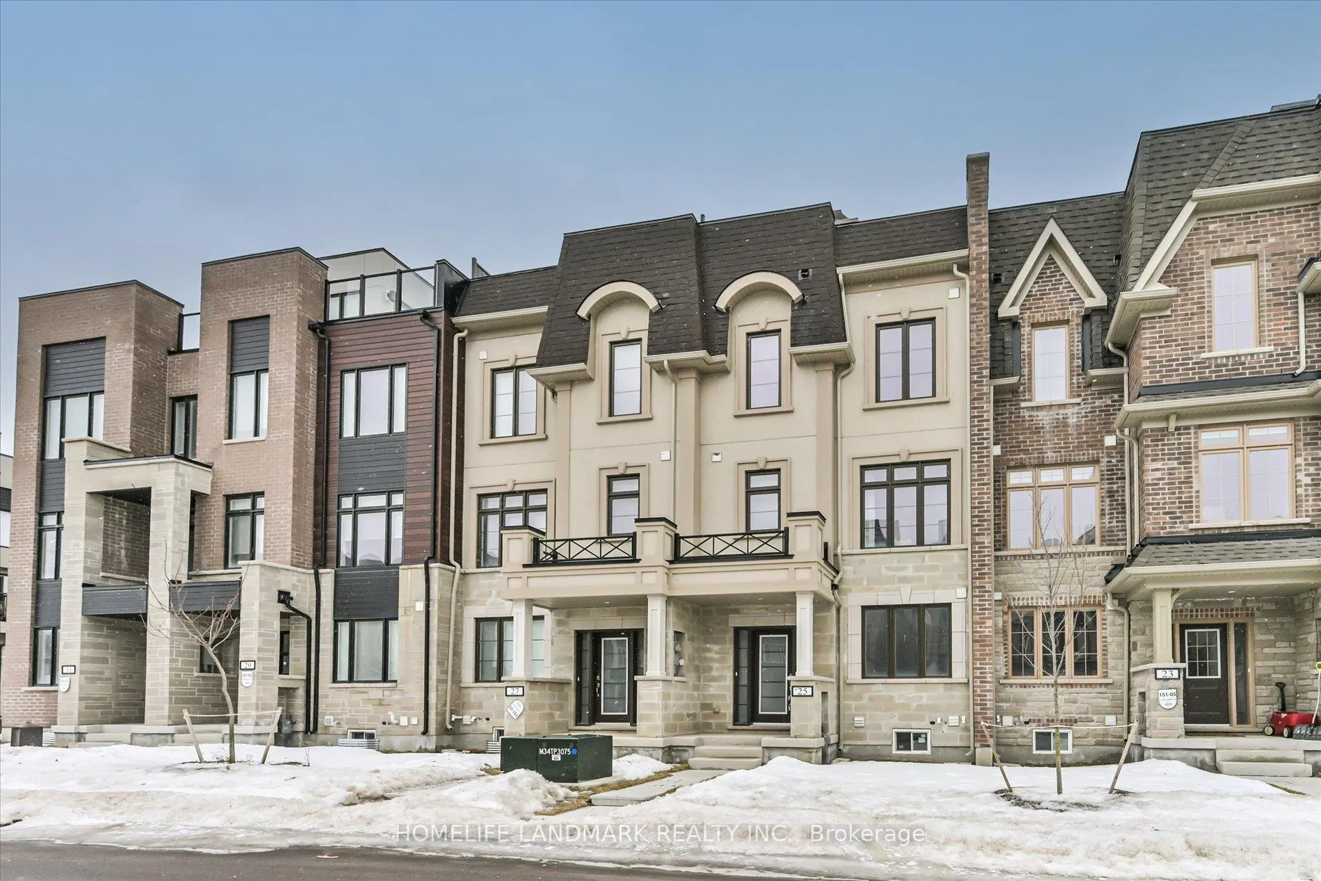 Photo 2 of 25 William Shearn Crescent, Markham, Unionville — HOMEH