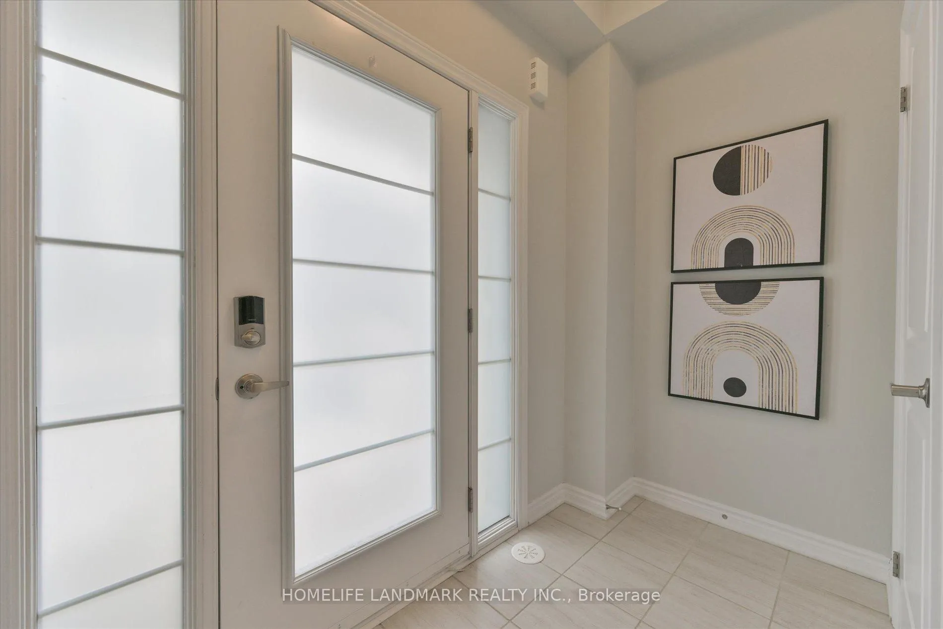 Photo 4 of 25 William Shearn Crescent, Markham, Unionville — HOMEH