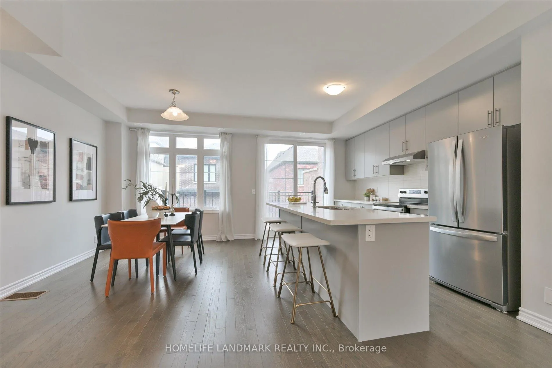 Photo 9 of 25 William Shearn Crescent, Markham, Unionville — HOMEH
