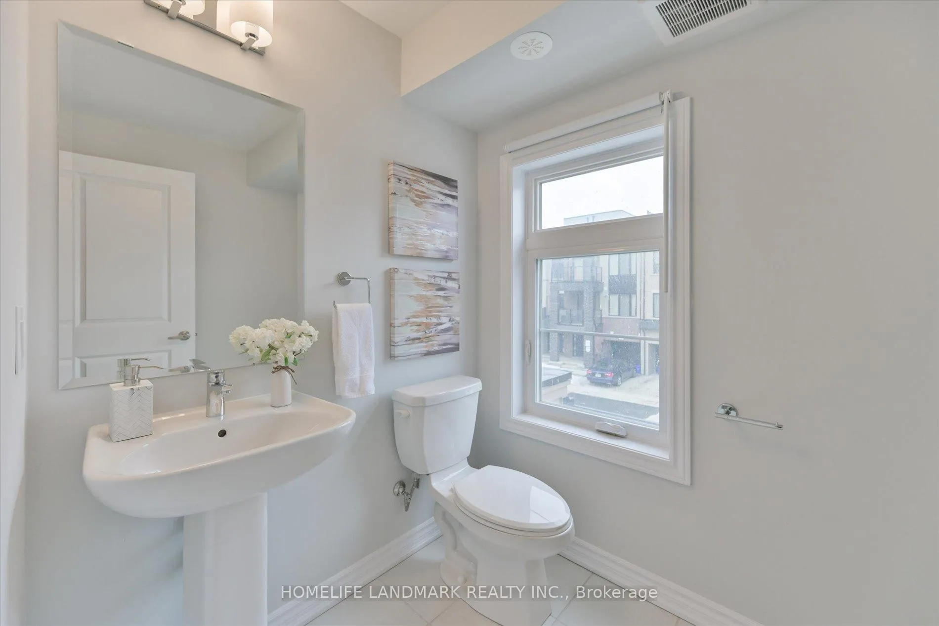 Photo 17 of 25 William Shearn Crescent, Markham, Unionville — HOMEH