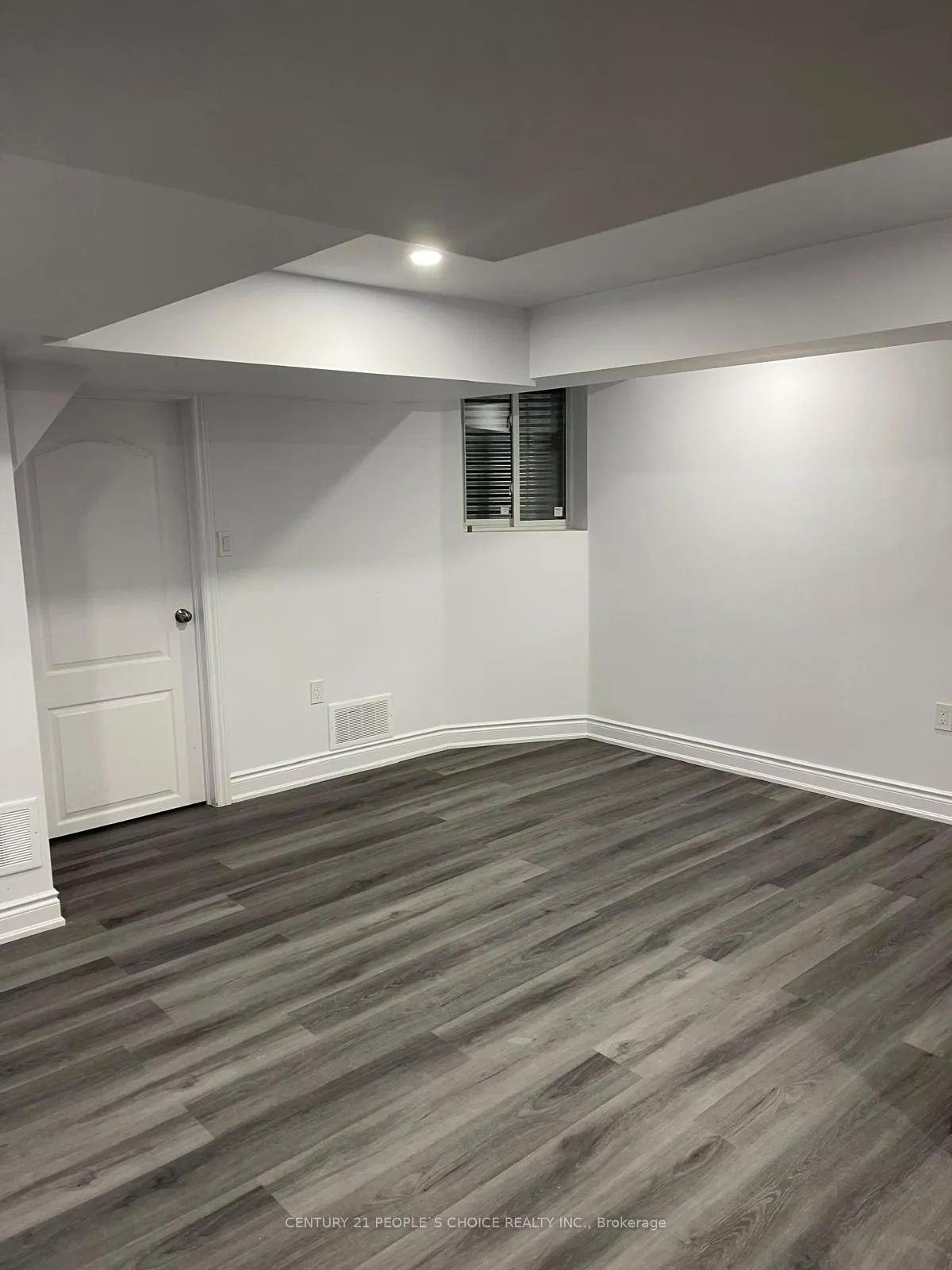 Photo 9 of Unit Bsmt, 24 Cannon Crescent, Brampton, Fletcher's West — HOMEH