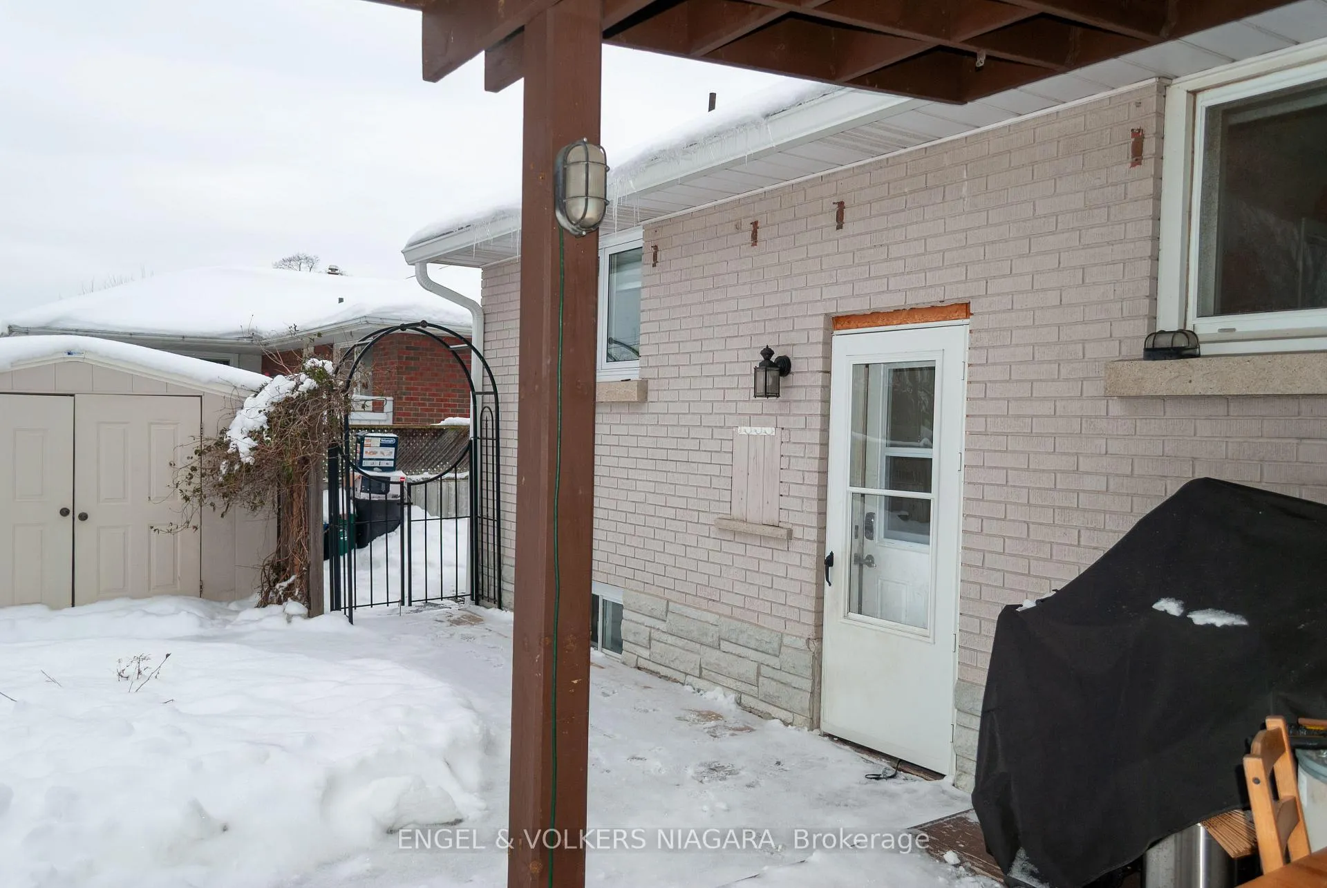 Photo 2 of Unit Lower Level, 6708 Oneil Street, Niagara Falls, Stamford — HOMEH