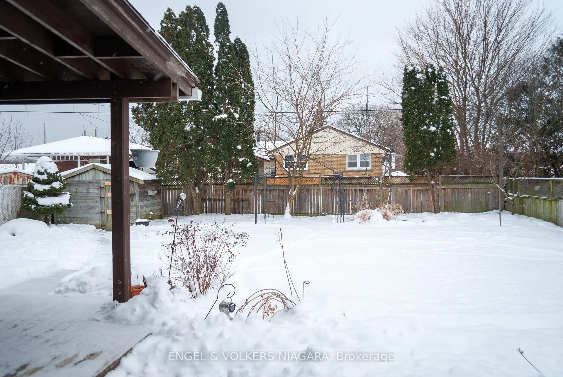 Photo 4 of Unit Lower Level, 6708 Oneil Street, Niagara Falls, Stamford — HOMEH