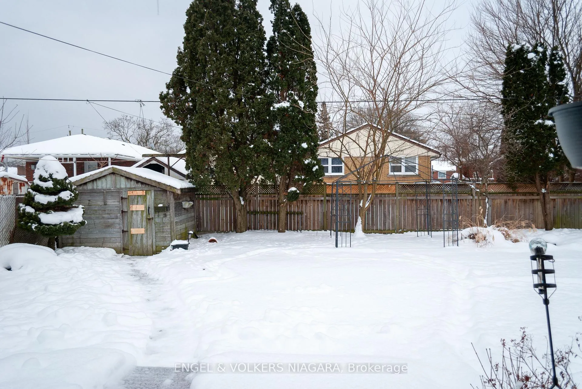 Photo 5 of Unit Lower Level, 6708 Oneil Street, Niagara Falls, Stamford — HOMEH