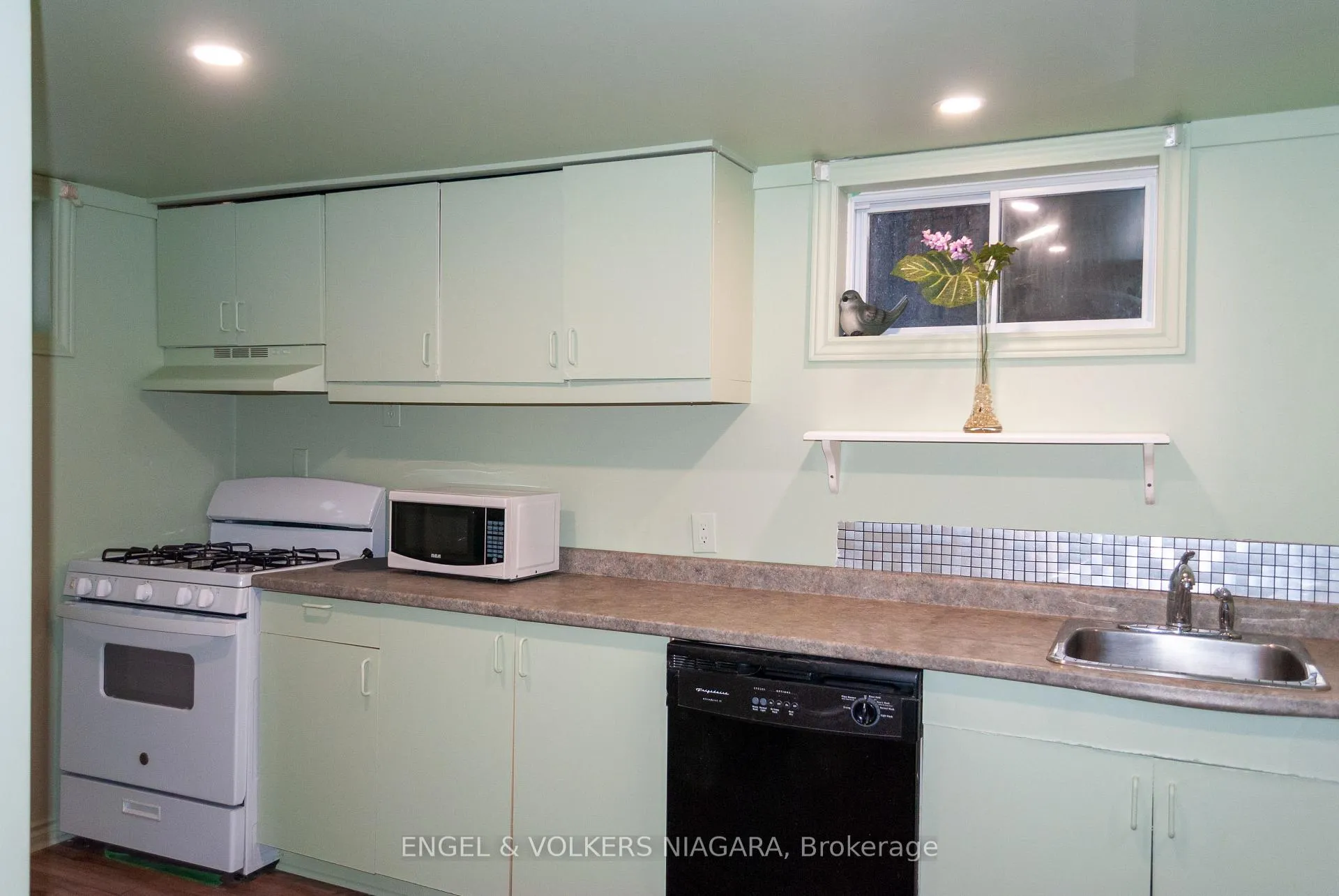 Photo 14 of Unit Lower Level, 6708 Oneil Street, Niagara Falls, Stamford — HOMEH