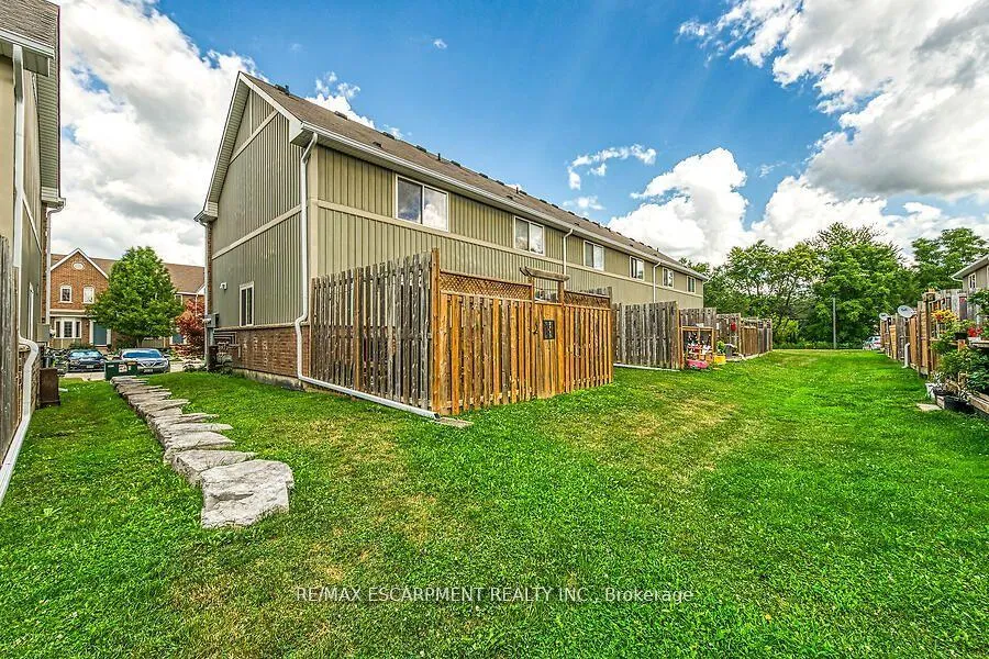 Photo 39 of Unit 22, 68A Main Street N, Haldimand — HOMEH