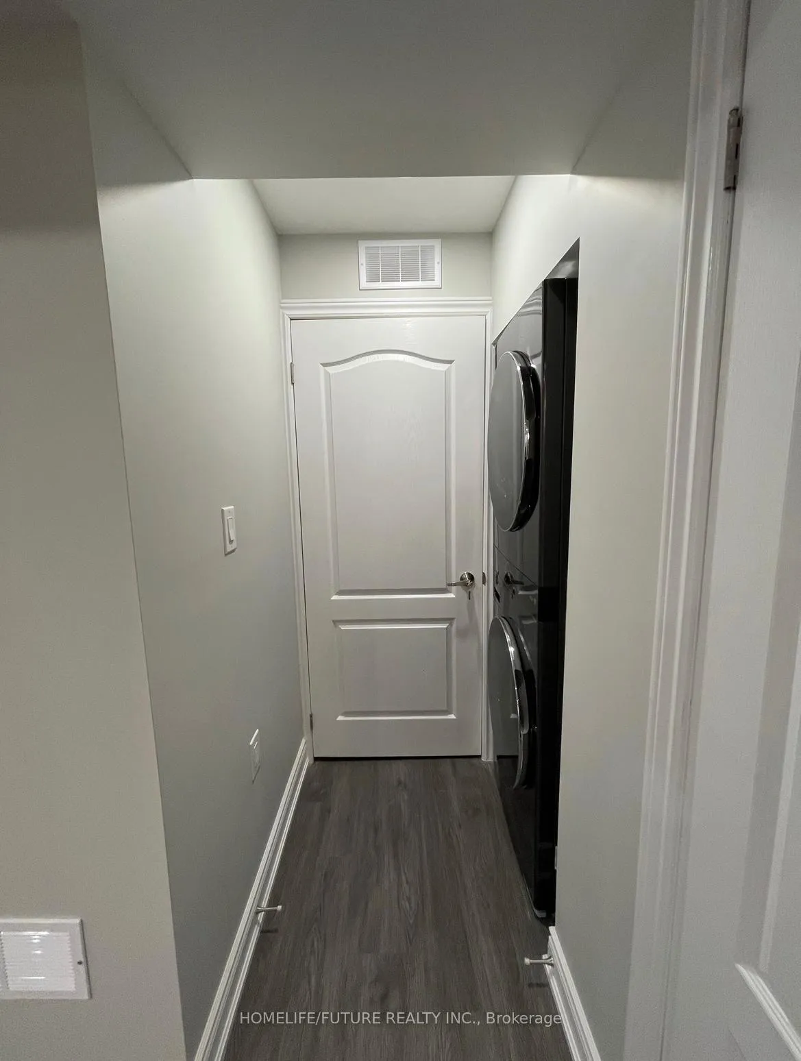 Photo 3 of Unit Bsmt, 28 Attview Crescent, Brampton, Bram East — HOMEH