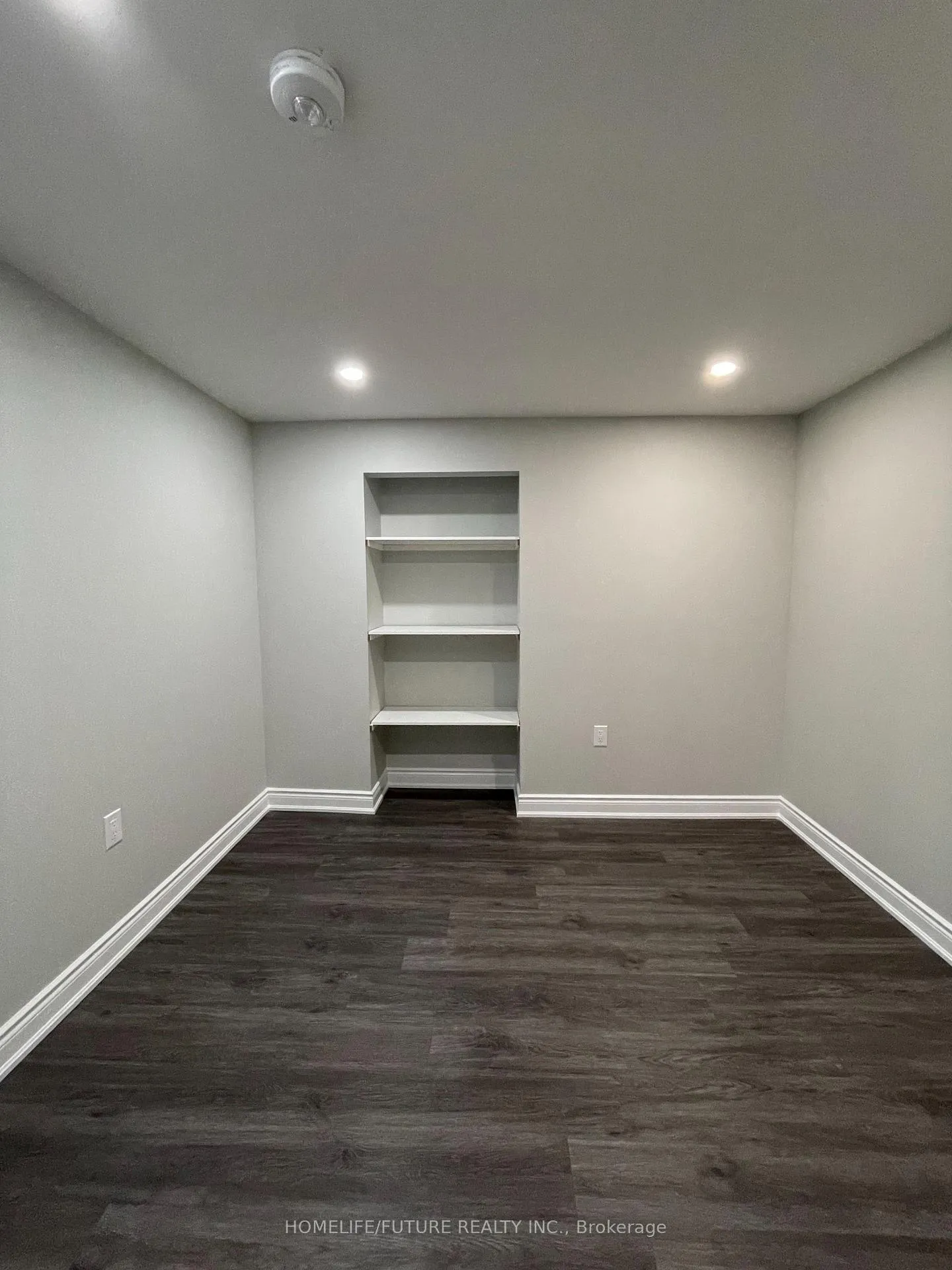 Photo 5 of Unit Bsmt, 28 Attview Crescent, Brampton, Bram East — HOMEH