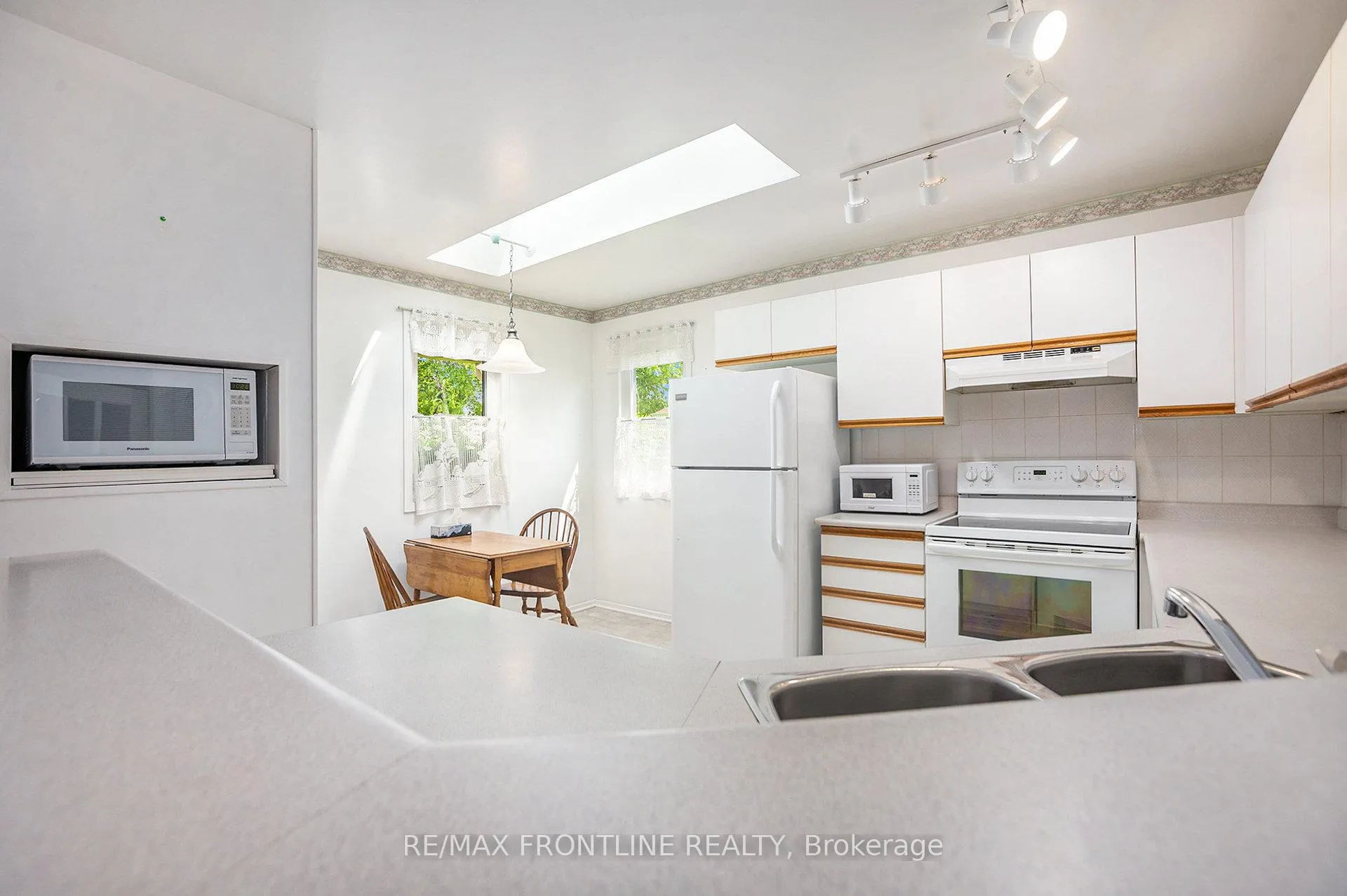 Photo 11 of 10 Bathurst Road, Perth — HOMEH