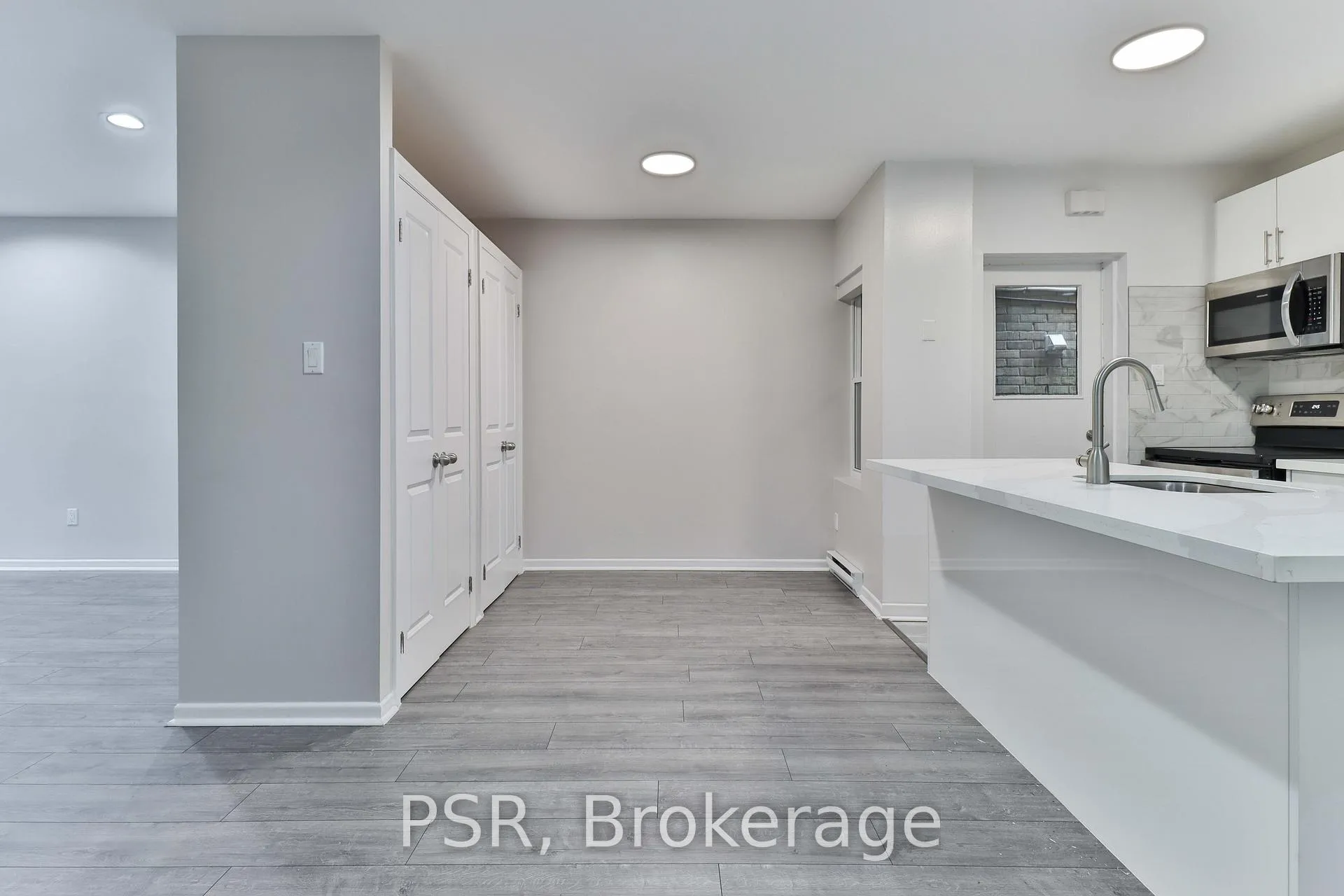 Photo 4 of Unit 2, 104 Beverley Street, Toronto, Kensington-Chinatown — HOMEH