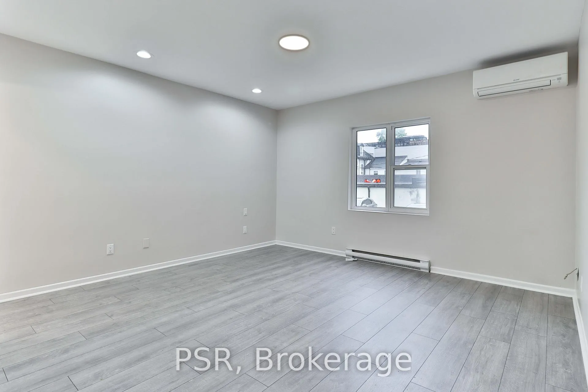 Photo 11 of Unit 2, 104 Beverley Street, Toronto, Kensington-Chinatown — HOMEH