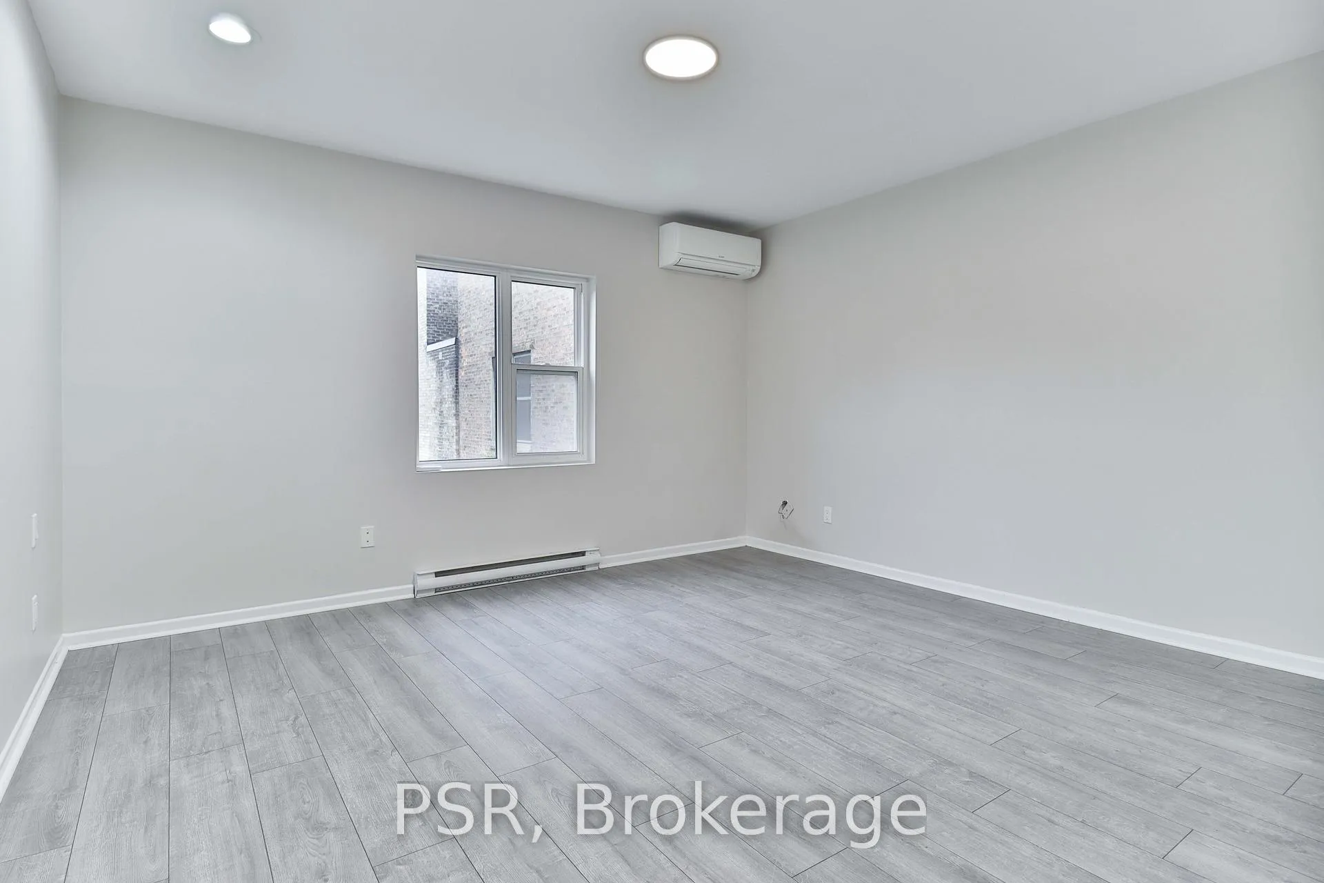 Photo 13 of Unit 2, 104 Beverley Street, Toronto, Kensington-Chinatown — HOMEH