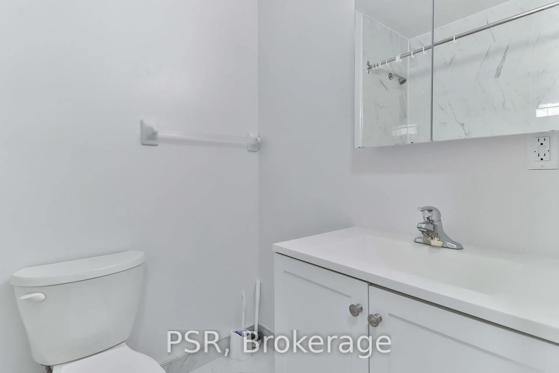 Photo 16 of Unit 2, 104 Beverley Street, Toronto, Kensington-Chinatown — HOMEH