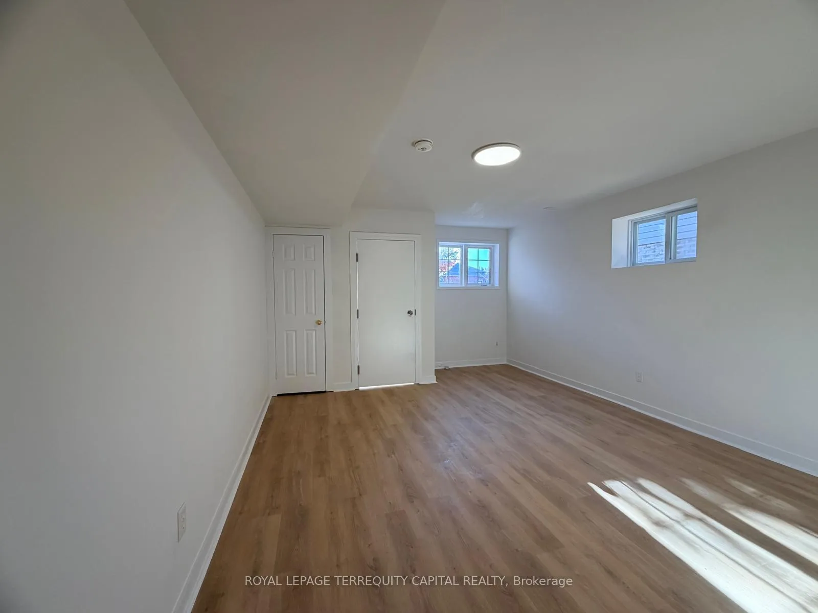 Photo 3 of Unit Lower, 18 Monique Crescent, Barrie, East Bayfield — HOMEH