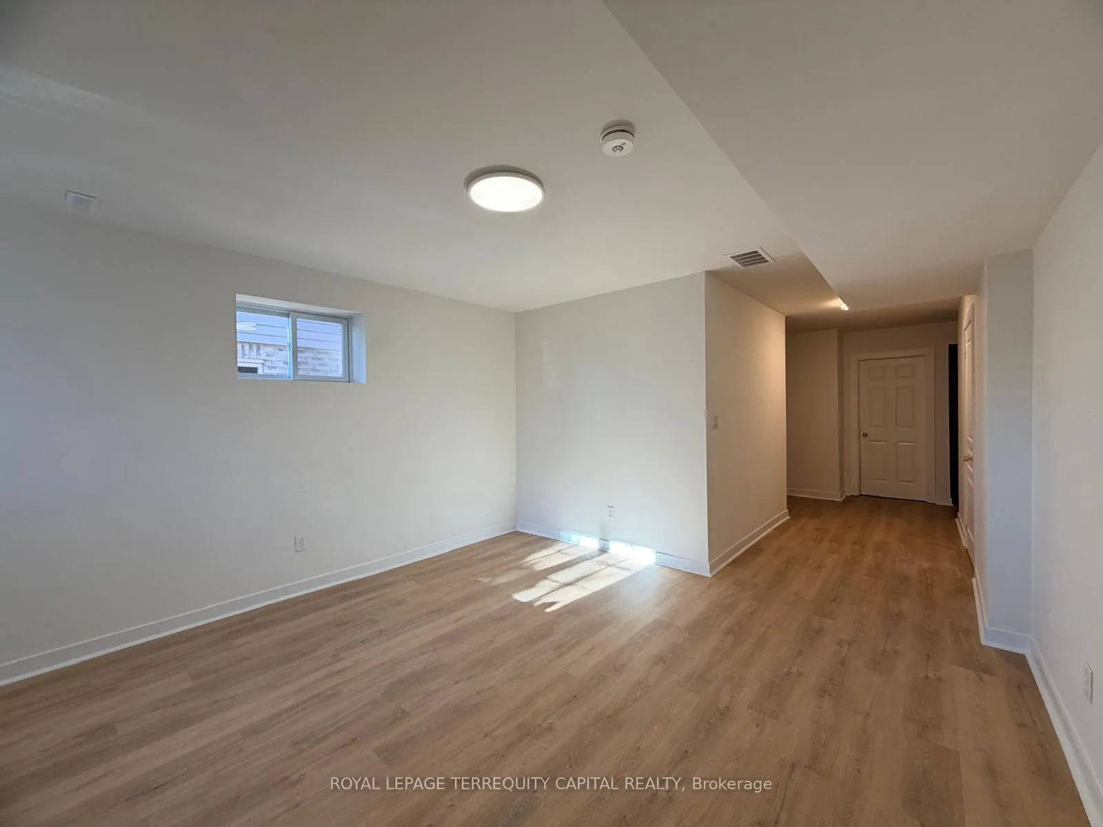 Photo 4 of Unit Lower, 18 Monique Crescent, Barrie, East Bayfield — HOMEH