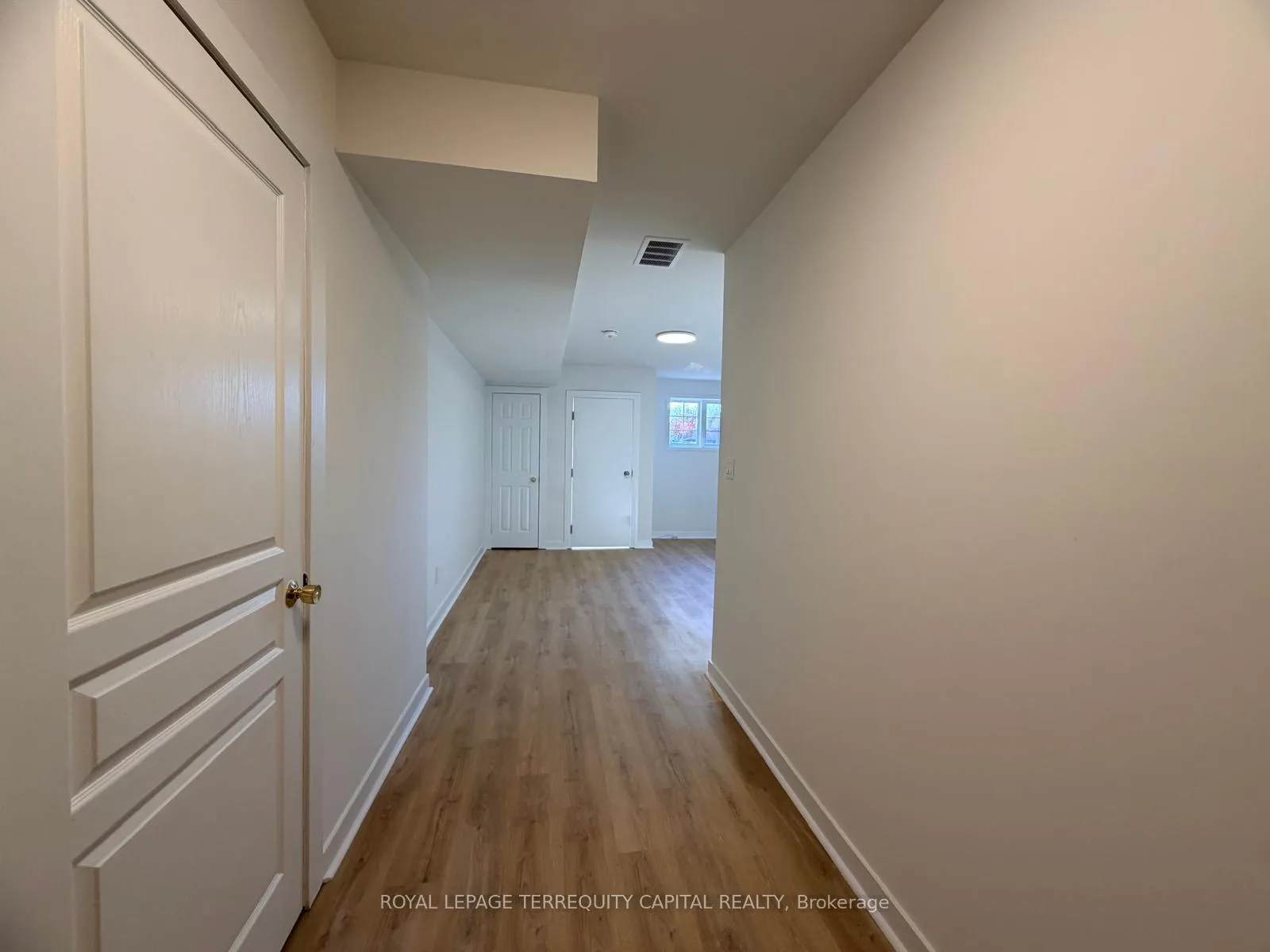 Photo 6 of Unit Lower, 18 Monique Crescent, Barrie, East Bayfield — HOMEH
