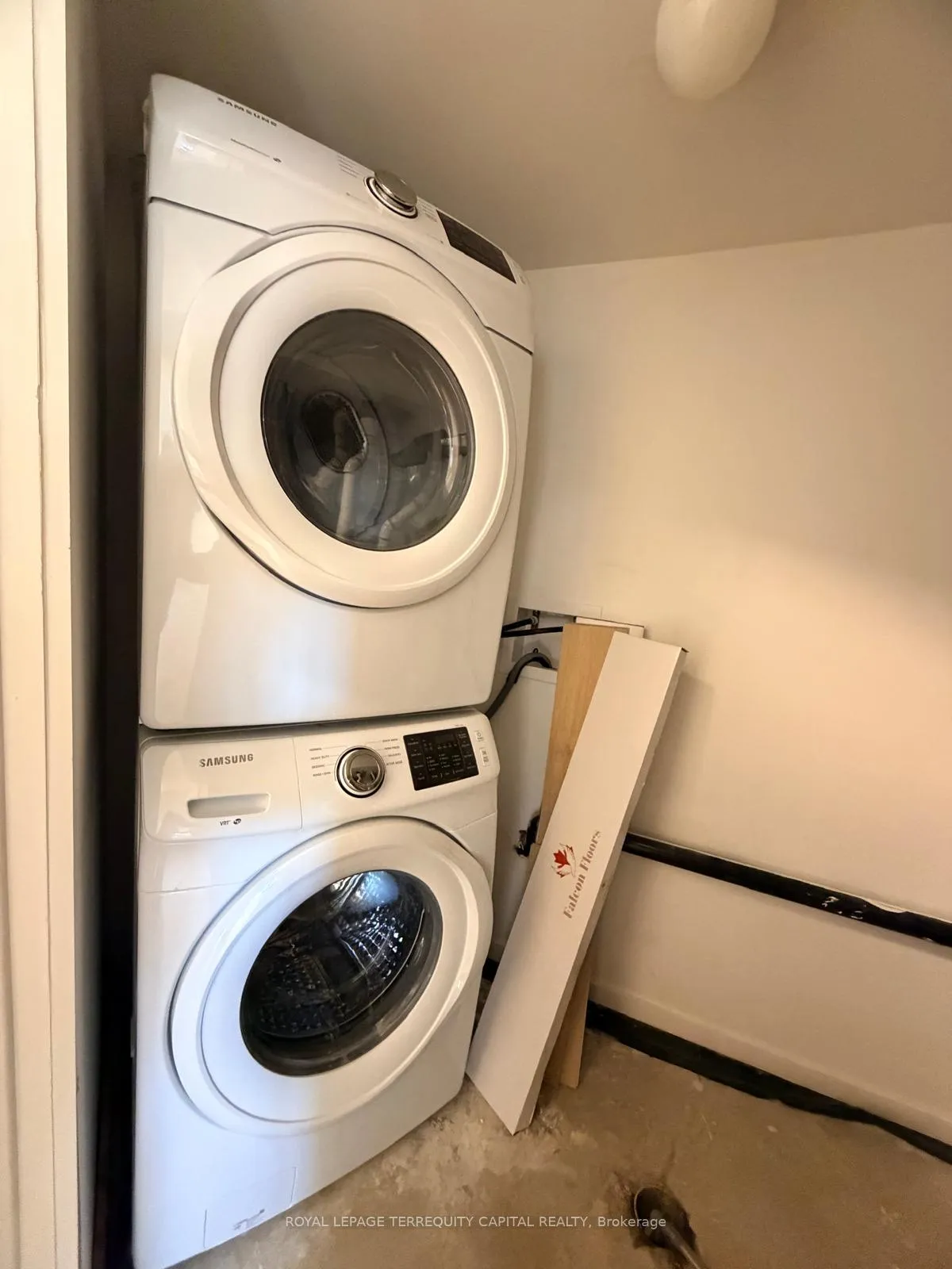 Photo 10 of Unit Lower, 18 Monique Crescent, Barrie, East Bayfield — HOMEH