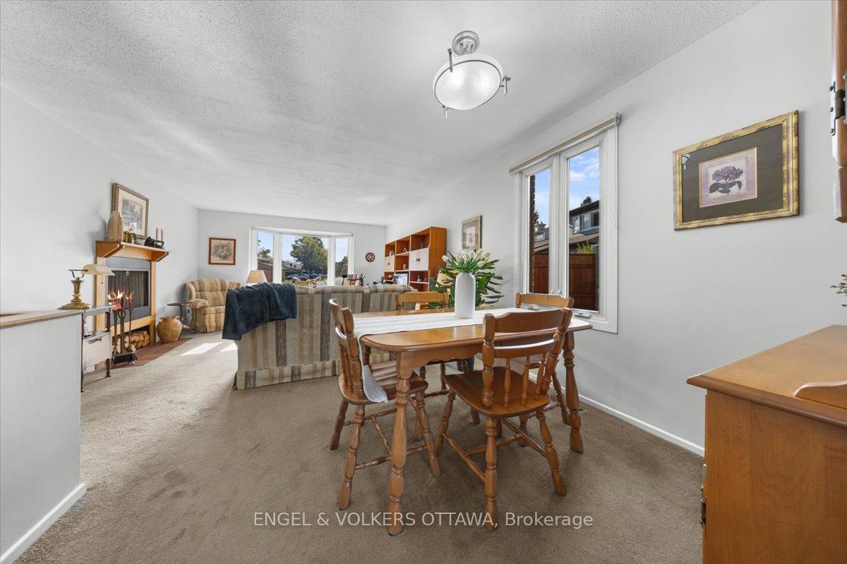 Photo 10 of 11 Ventnor Way, Ottawa, Barrhaven - Pheasant Run — HOMEH