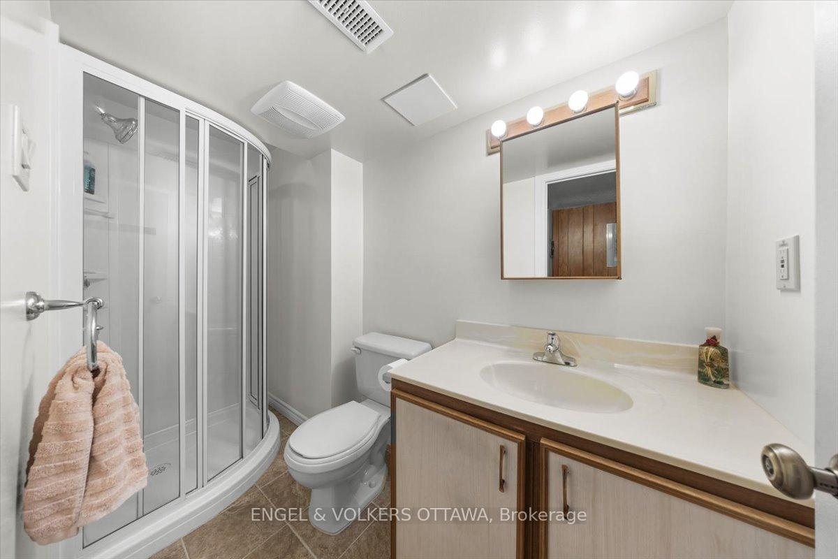 Photo 26 of 11 Ventnor Way, Ottawa, Barrhaven - Pheasant Run — HOMEH