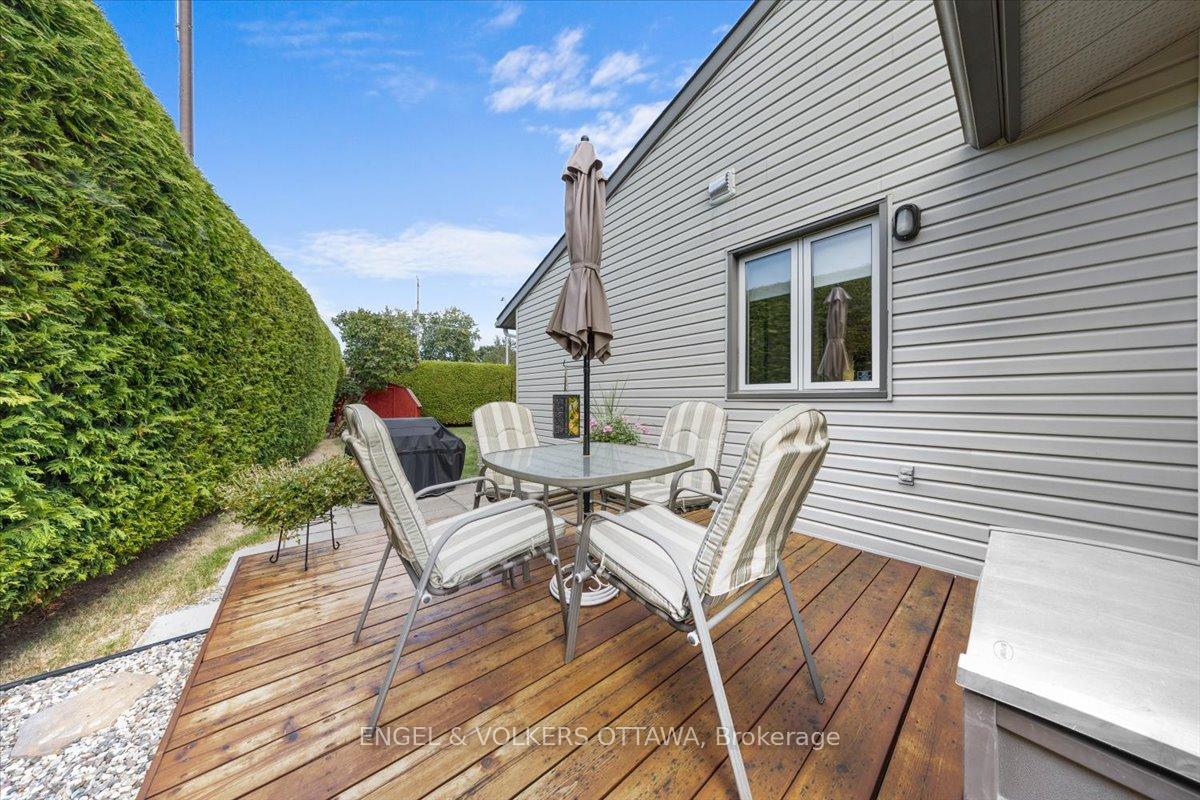 Photo 32 of 11 Ventnor Way, Ottawa, Barrhaven - Pheasant Run — HOMEH