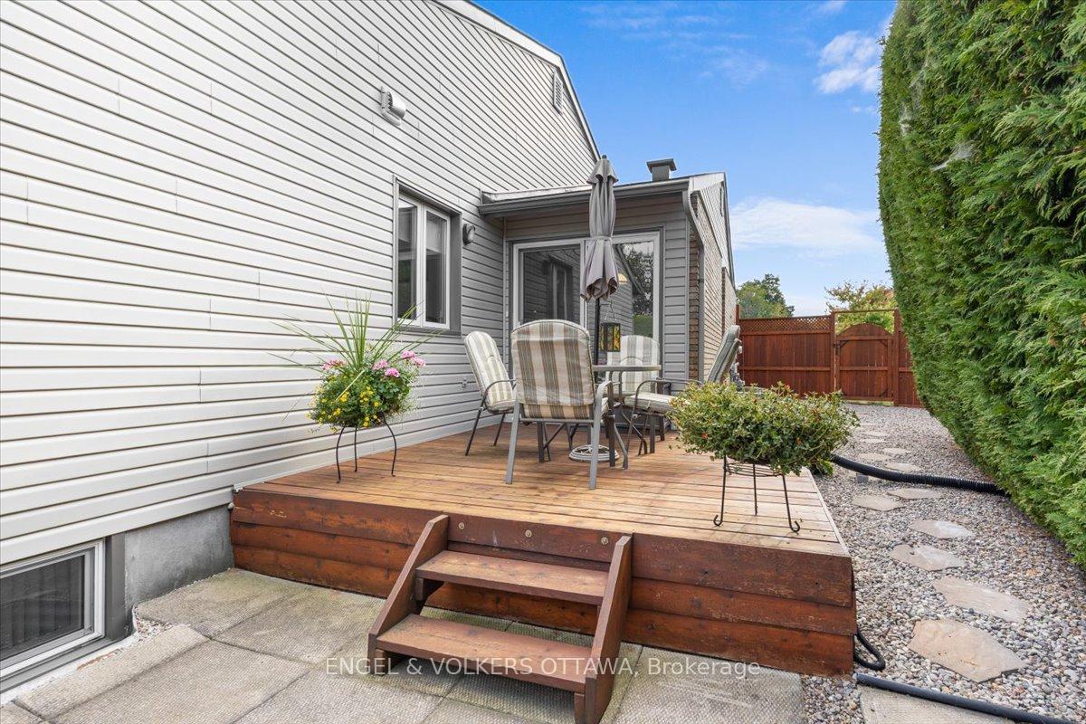 Photo 33 of 11 Ventnor Way, Ottawa, Barrhaven - Pheasant Run — HOMEH