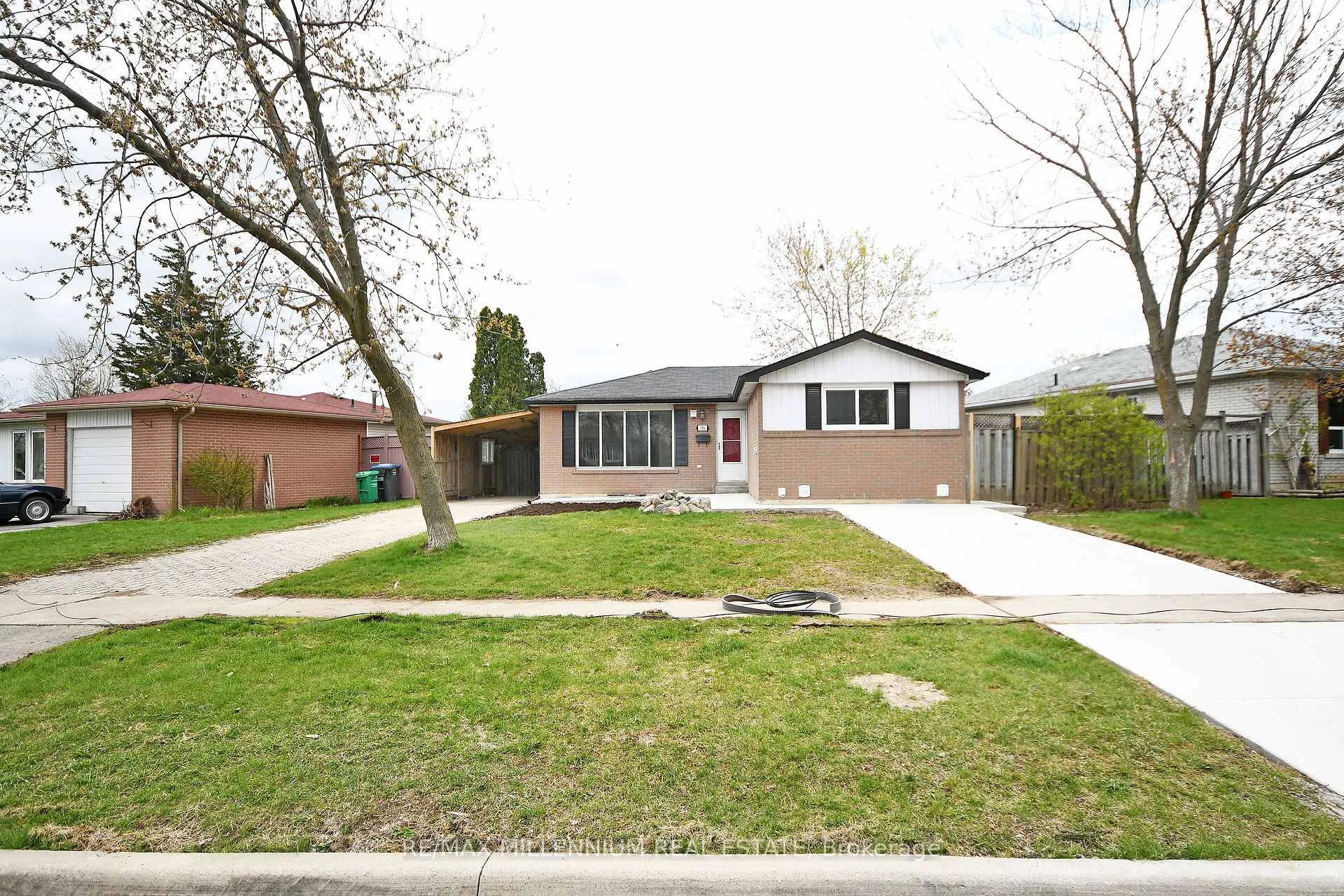 Photo 1 of 156 Folkstone Crescent, Brampton, Southgate — HOMEH