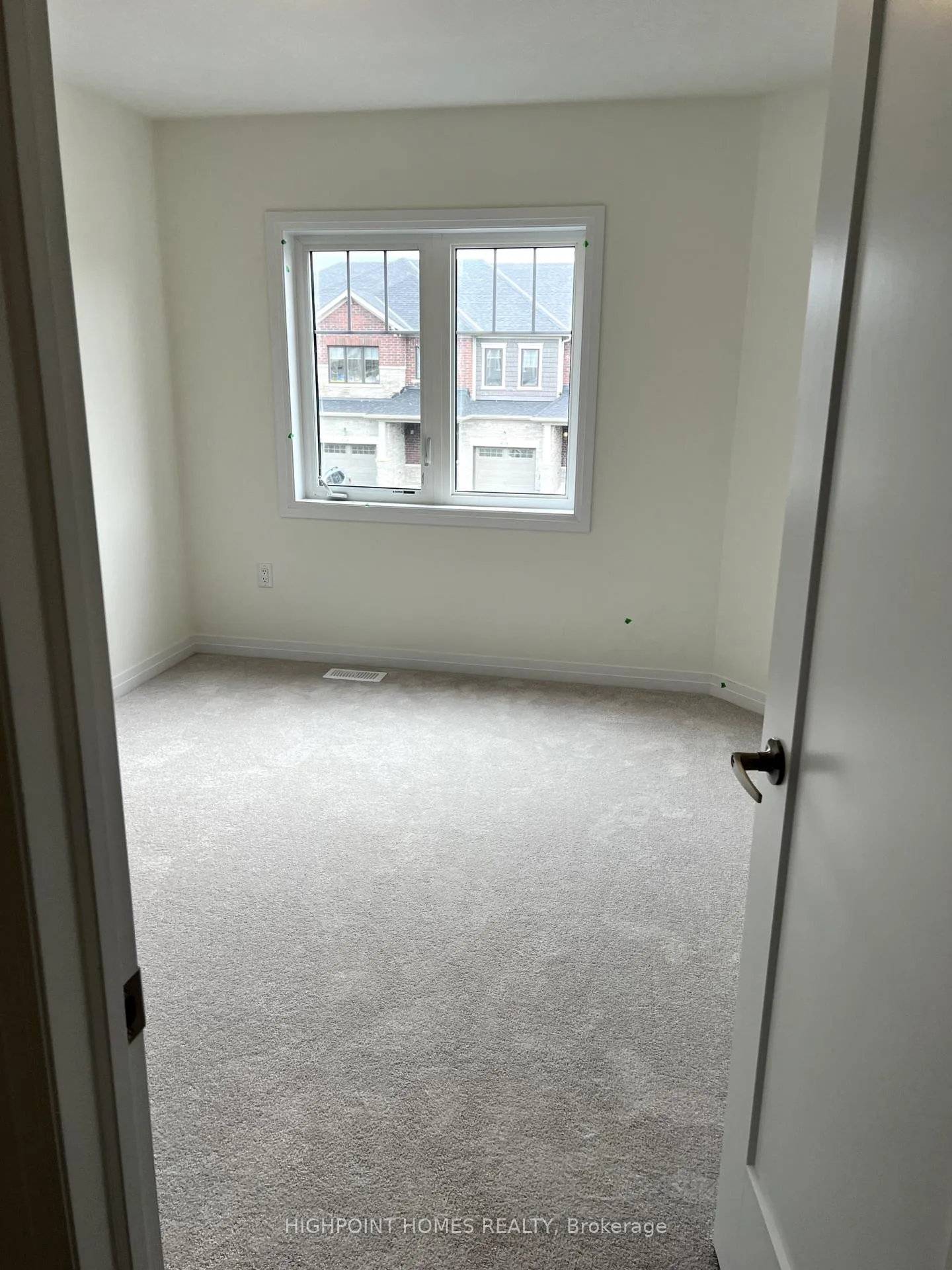 Photo 9 of 11 Lemon Avenue, Thorold, Hurricane/Merrittville — HOMEH