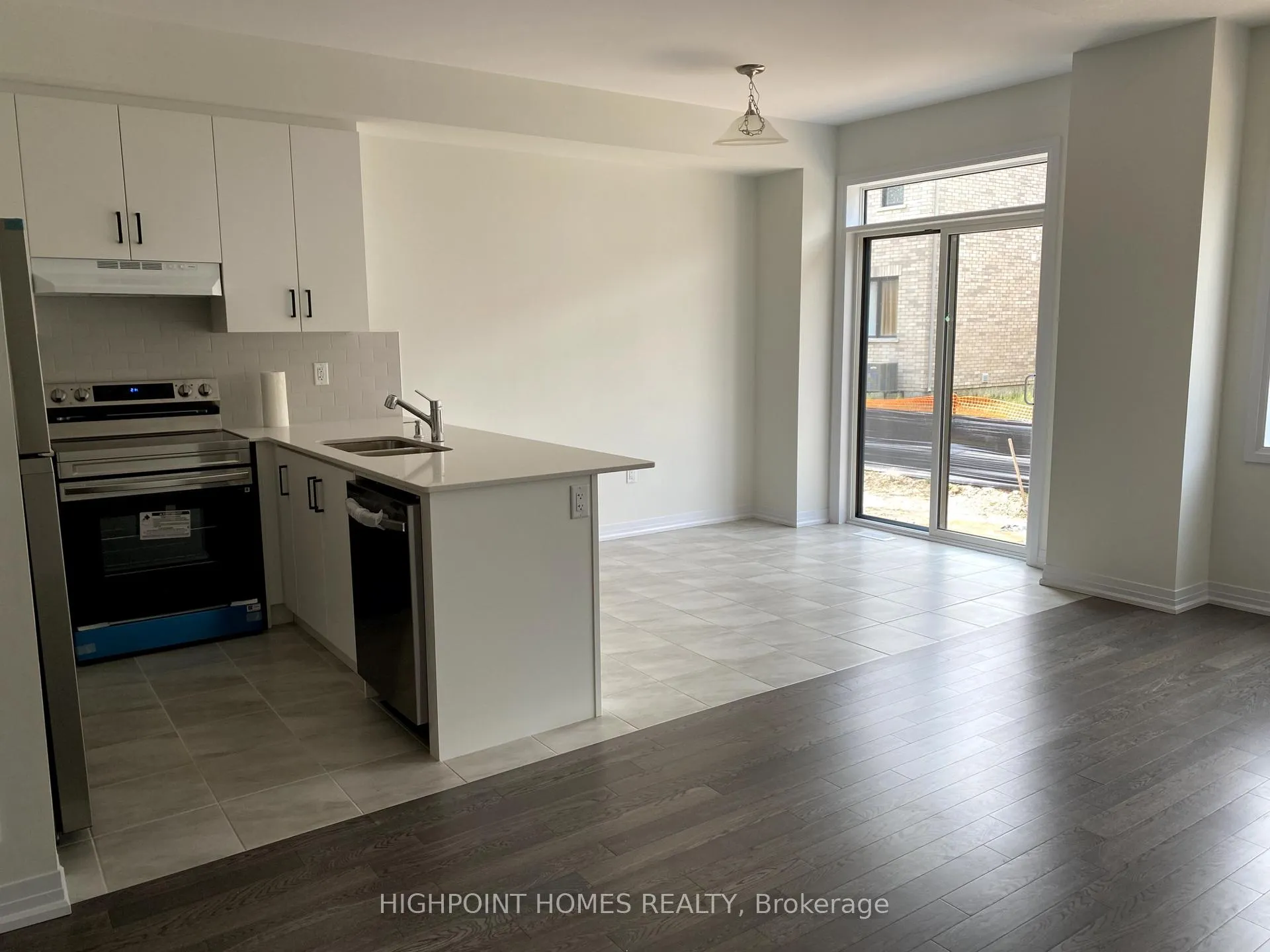 Photo 36 of 11 Lemon Avenue, Thorold, Hurricane/Merrittville — HOMEH