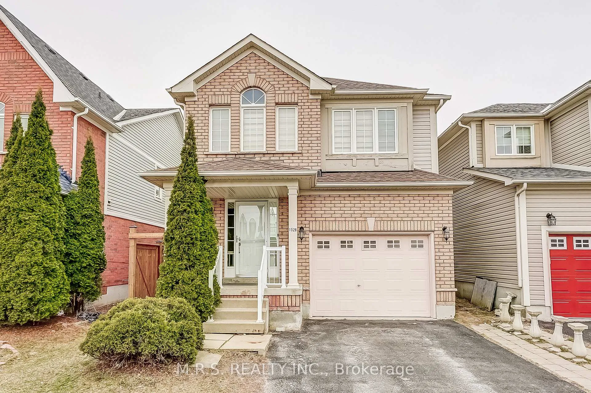 Photo 1 of 1528 Sarasota Crescent, Oshawa, Samac — HOMEH