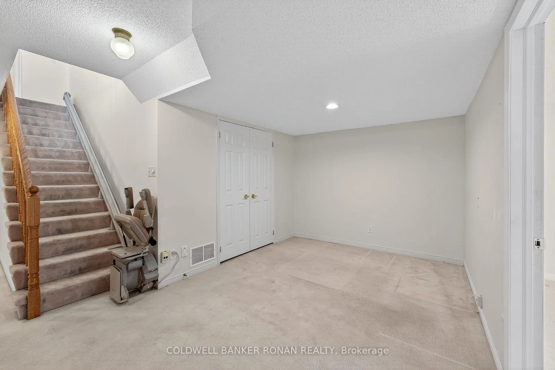 Photo 28 of 12 Glenwood Drive, New Tecumseth, Alliston — HOMEH