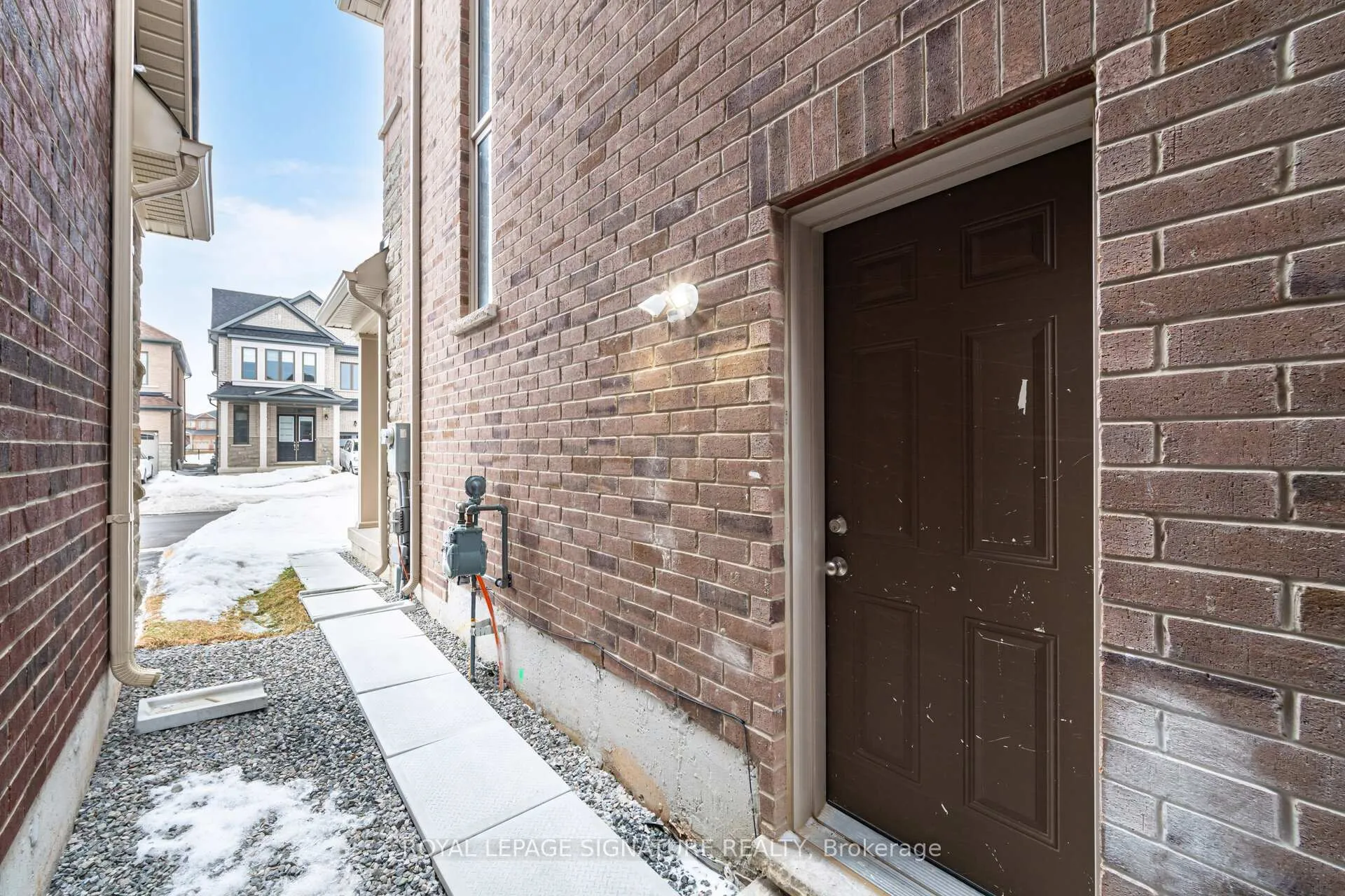 Photo 4 of Unit 2, 46 Eastman Drive, Brampton, Credit Valley — HOMEH