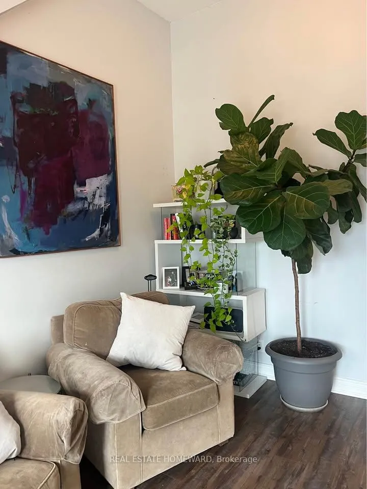 Photo 7 of Unit #2, 244 Bathurst Street, Toronto, Trinity-Bellwoods — HOMEH