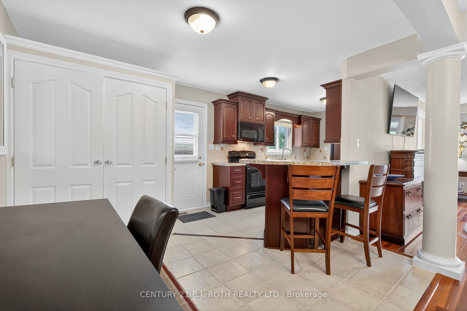 Photo 14 of 120 Kozlov Street, Barrie, Sunnidale — HOMEH