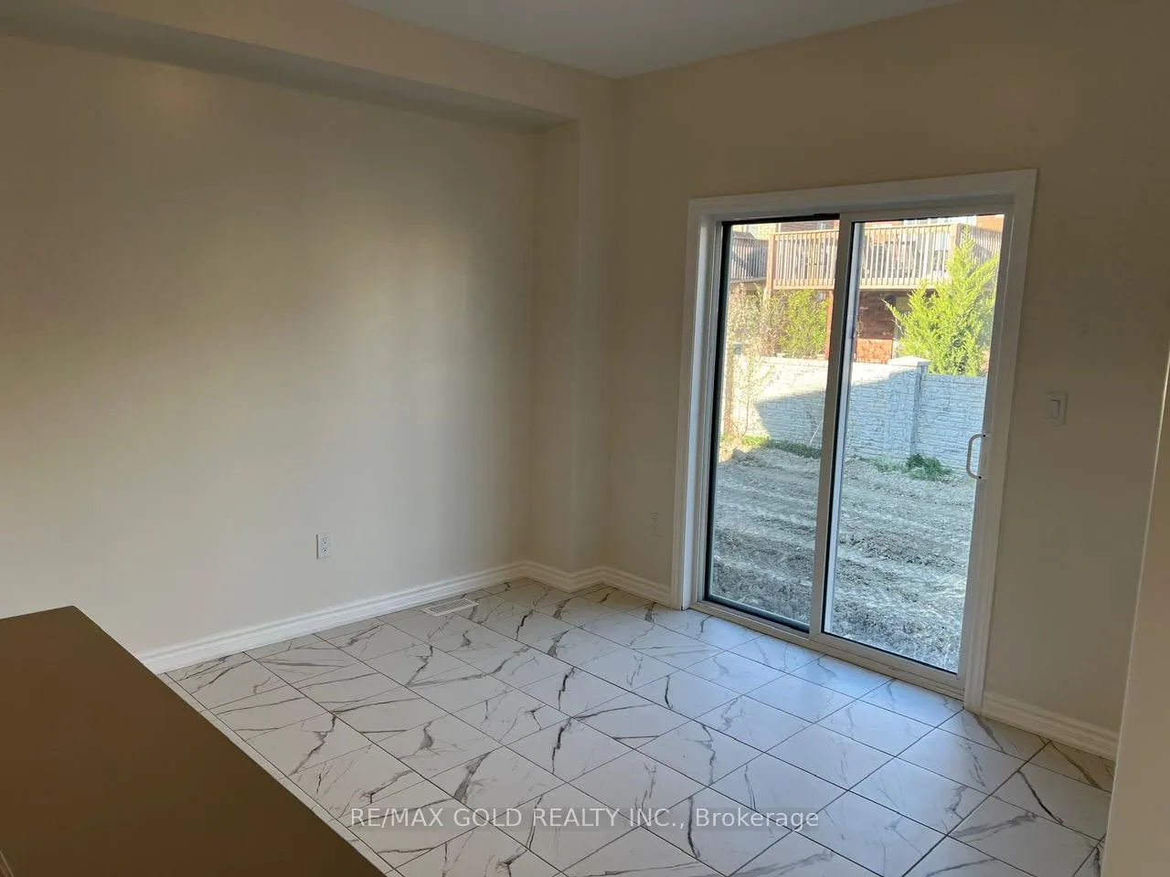 Photo 7 of 31 Lawrence D. Pridham Avenue, New Tecumseth, Alliston — HOMEH