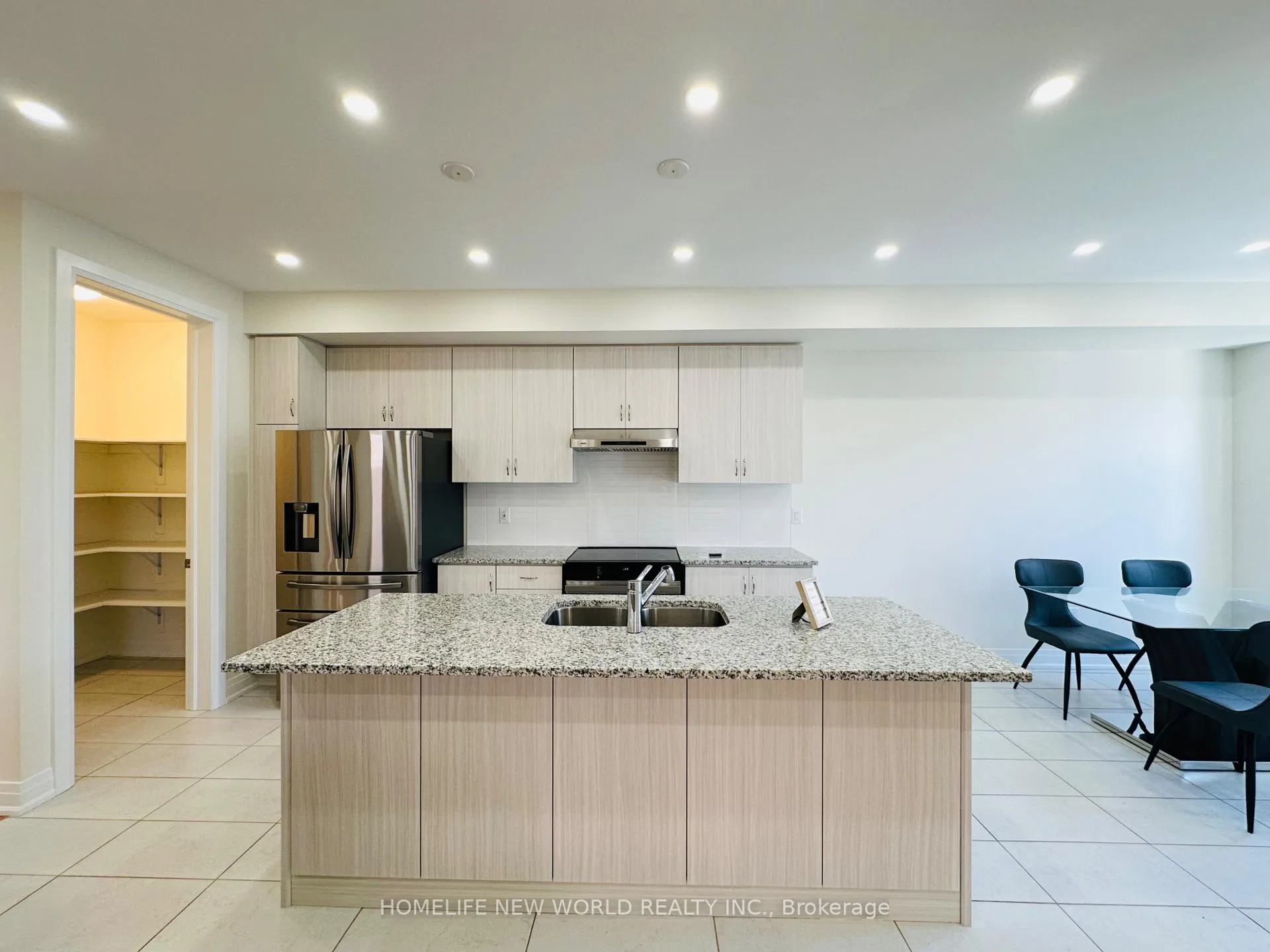 Photo 3 of 5 John Rolph Street, Markham, Cornell — HOMEH