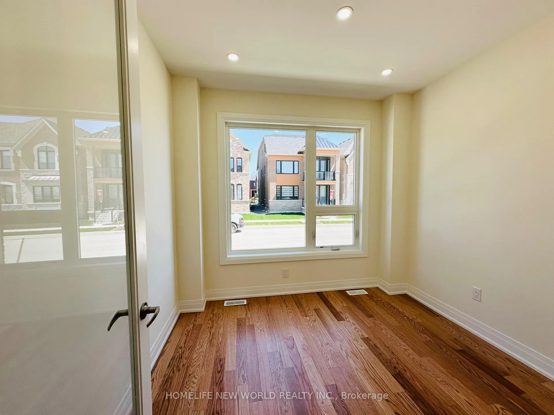 Photo 13 of 5 John Rolph Street, Markham, Cornell — HOMEH