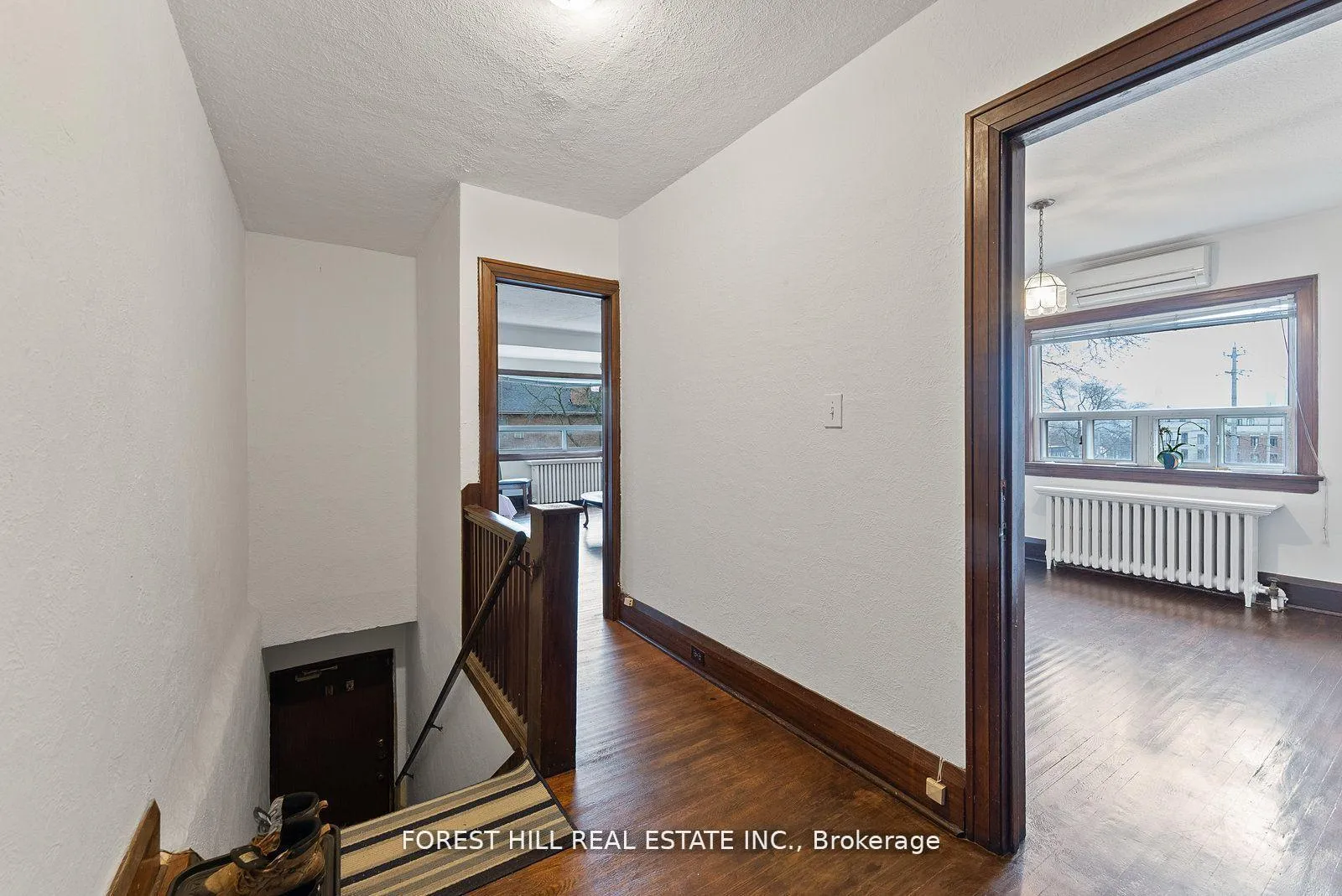 Photo 3 of Unit Upper, 1072 Avenue Road, Toronto, Lawrence Park South — HOMEH