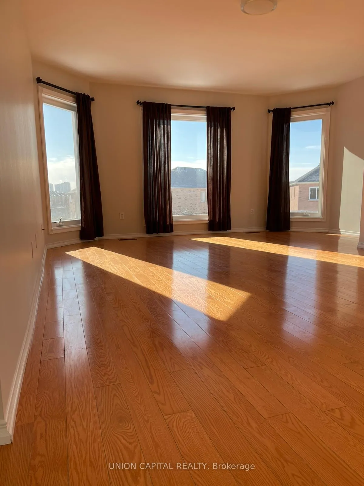 Photo 1 of Unit 2nd Floor, 19 Devonshire Avenue, Markham, Milliken Mills East — HOMEH