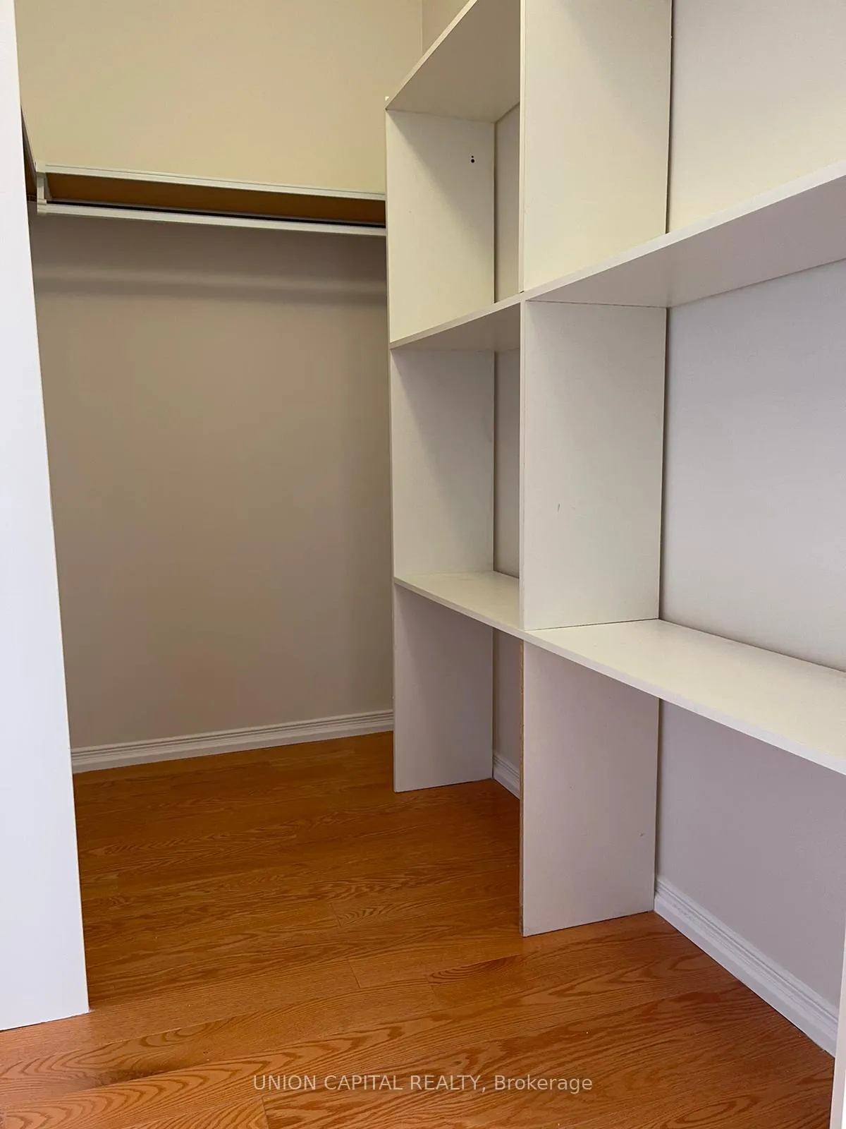 Photo 6 of Unit 2nd Floor, 19 Devonshire Avenue, Markham, Milliken Mills East — HOMEH