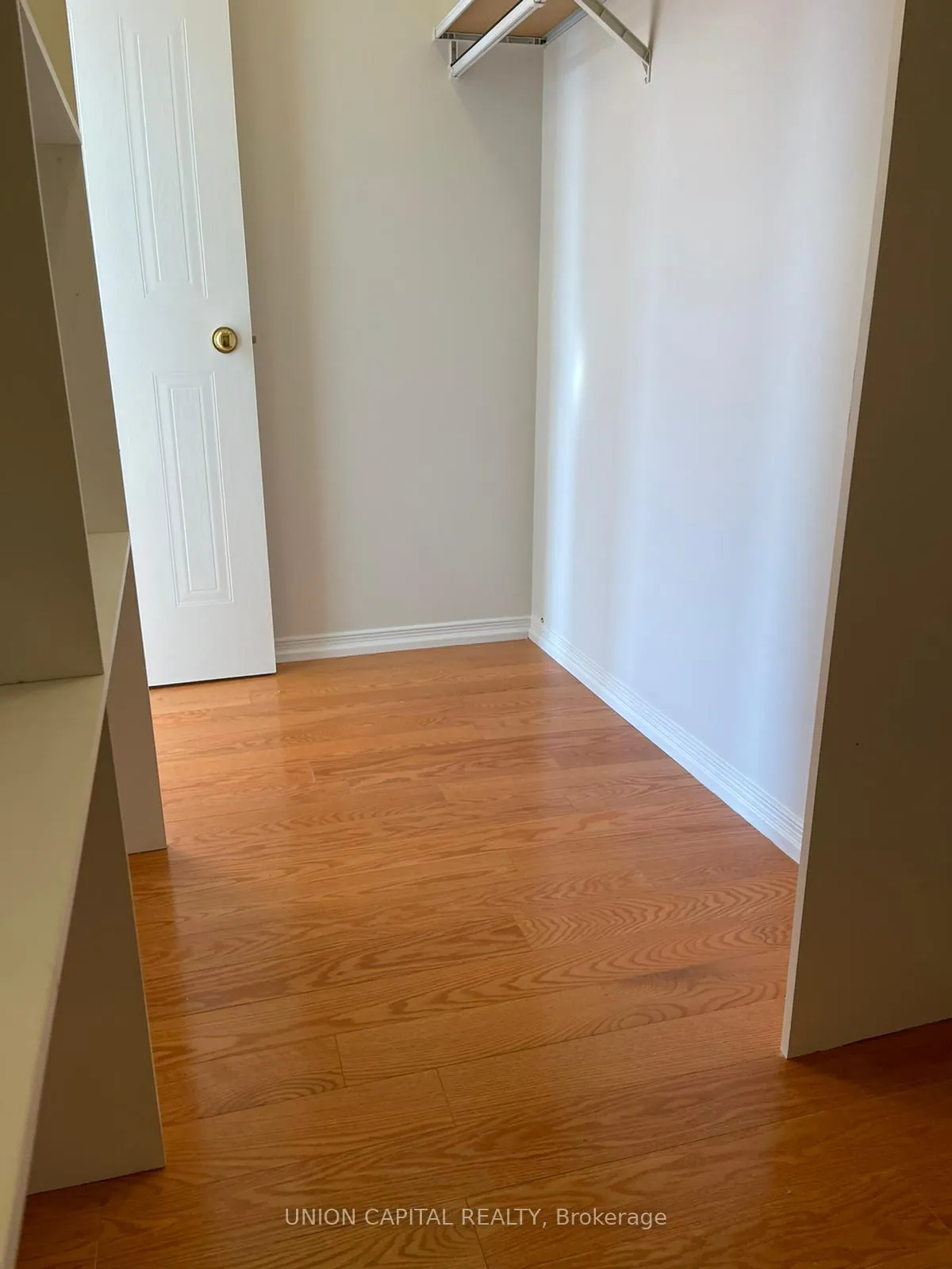 Photo 8 of Unit 2nd Floor, 19 Devonshire Avenue, Markham, Milliken Mills East — HOMEH