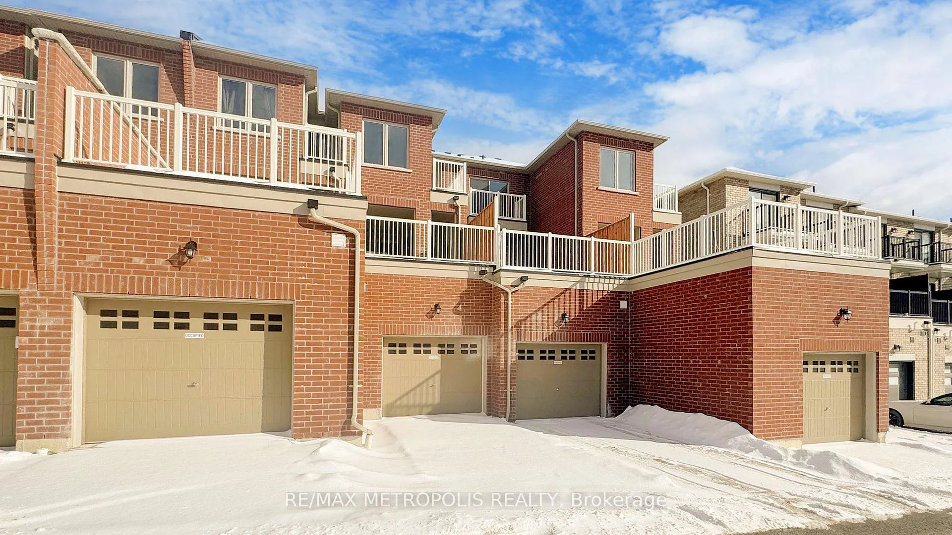Photo 36 of 935 Crowsnest Hollow, Pickering, Rural Pickering — HOMEH