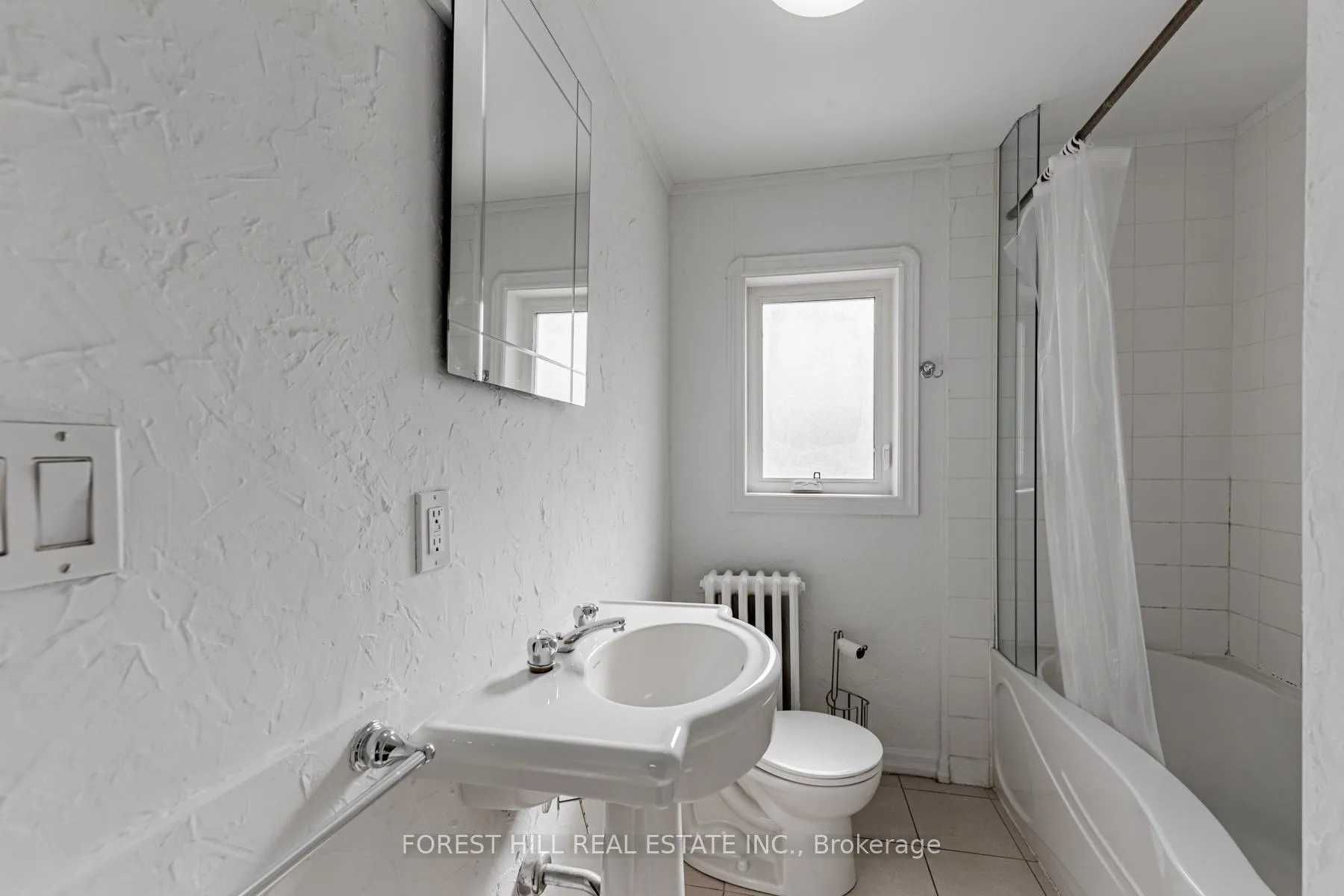 Photo 17 of 778 Eglinton Avenue E, Toronto, Leaside — HOMEH